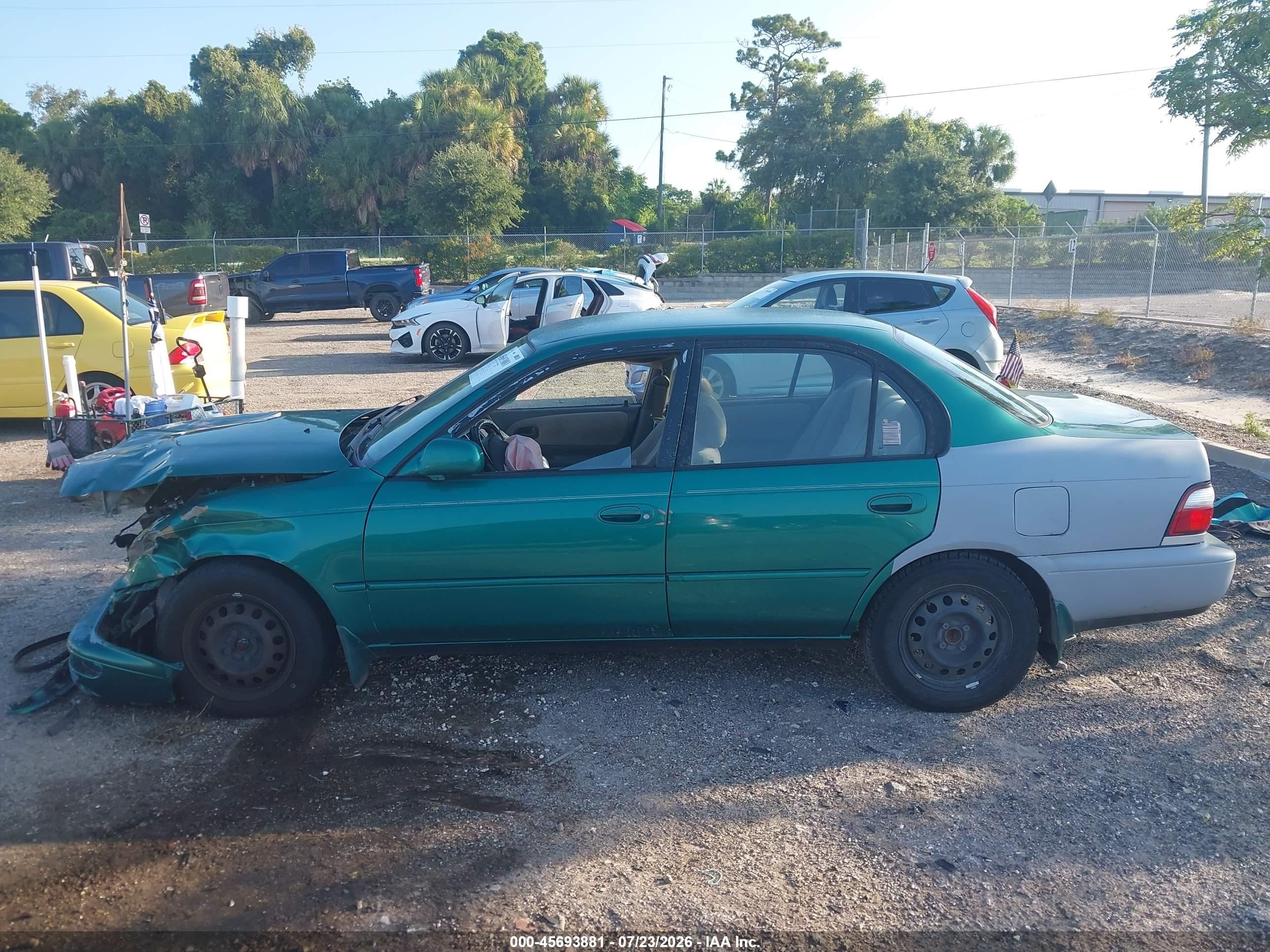 1997 Toyota Corolla Dx Зеленый vin: 2T1BB02E5VC181704