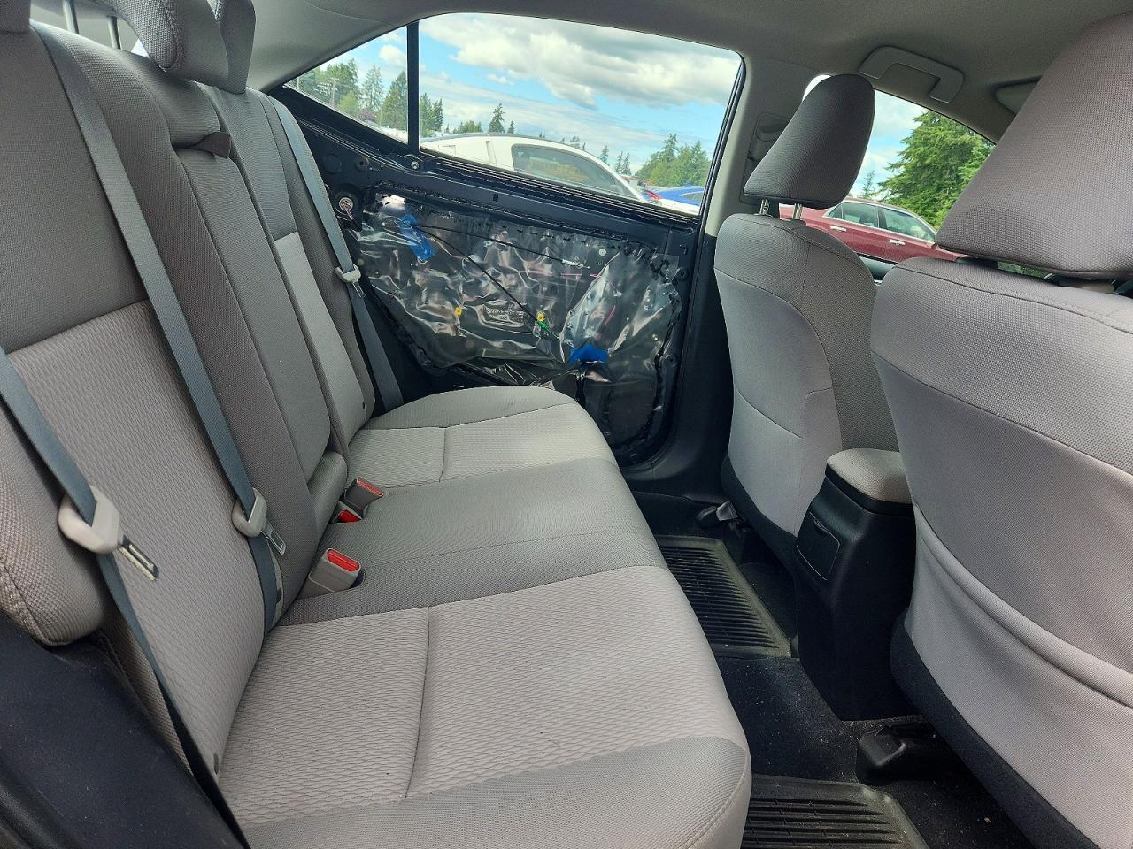 2015 Toyota Corolla Le Eco Blue vin: 2T1BPRHE4FC328528