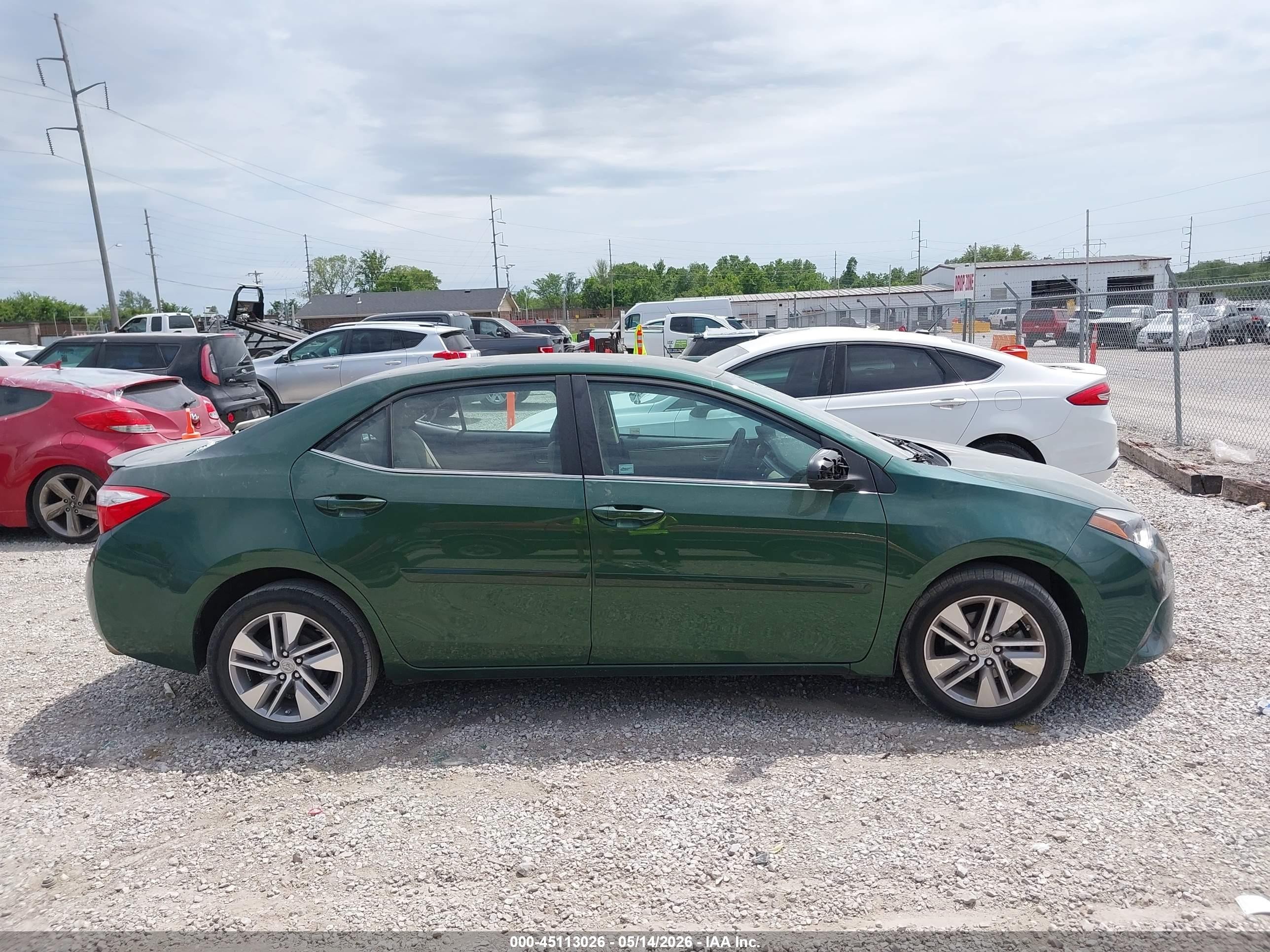 2016 Toyota Corolla Le Plus Green vin: 2T1BPRHE7GC563121
