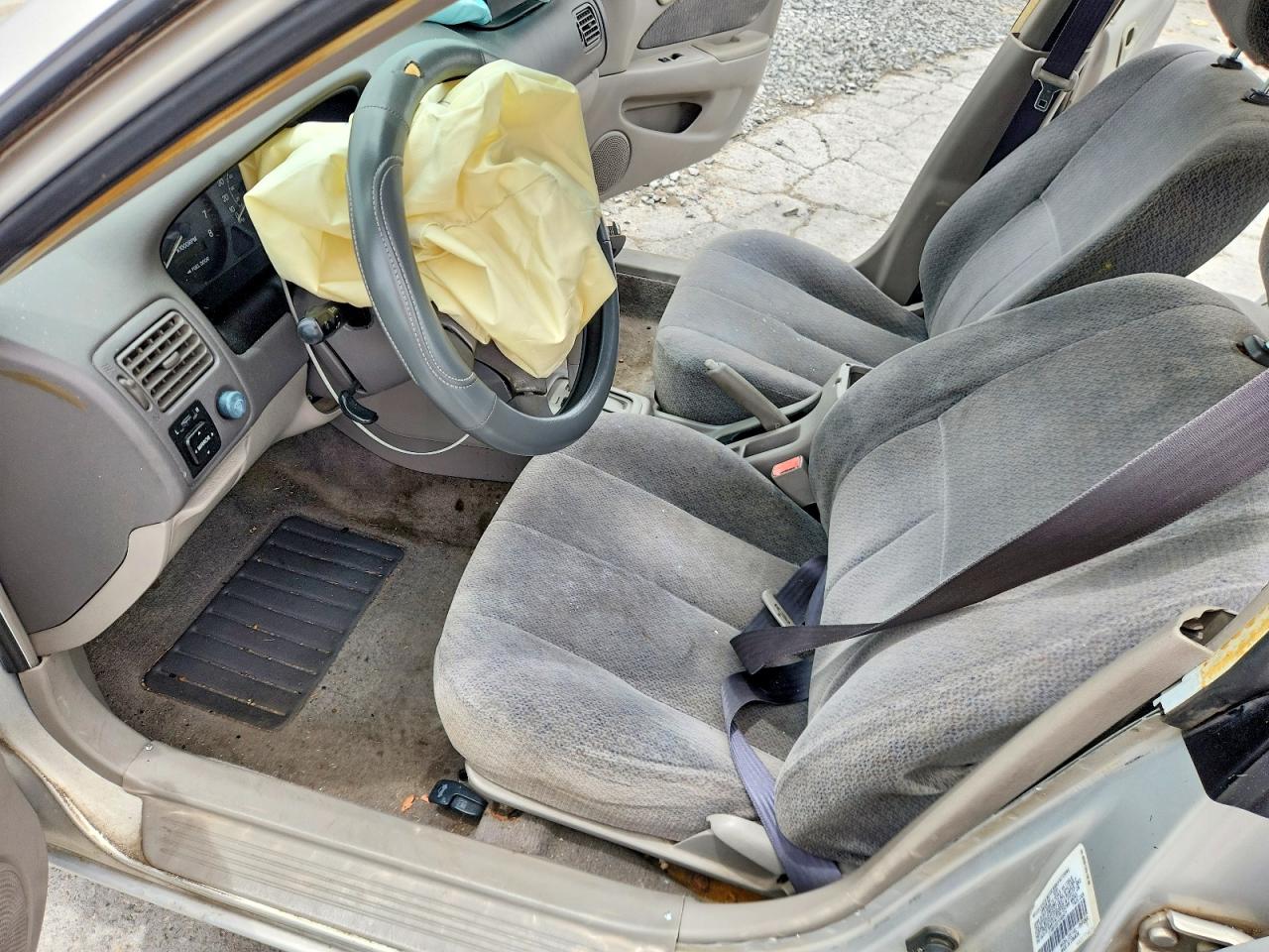 2001 Toyota Corolla Le Silver vin: 2T1BR12E01C496471