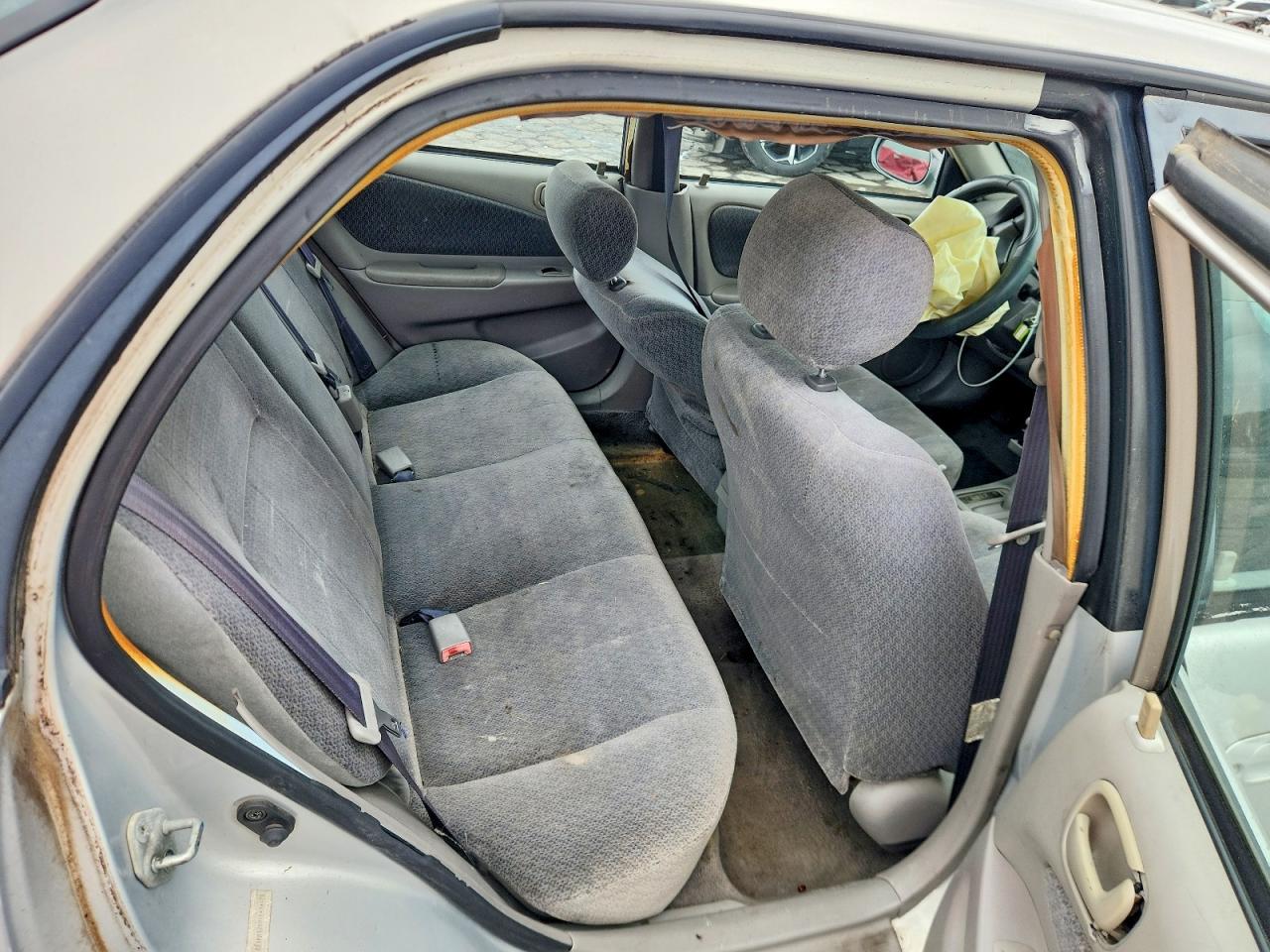 2001 Toyota Corolla Le Silver vin: 2T1BR12E01C496471