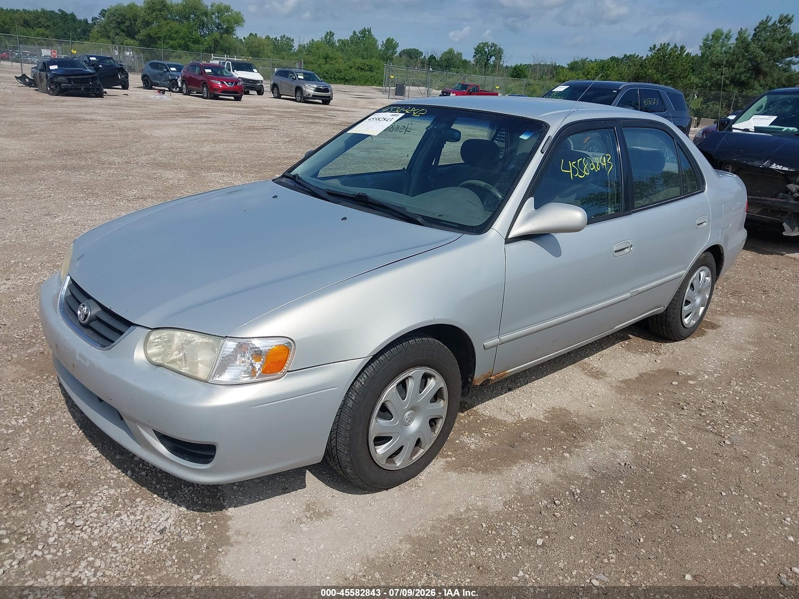 2001 Toyota Corolla Le Silver vin: 2T1BR12E01C501832