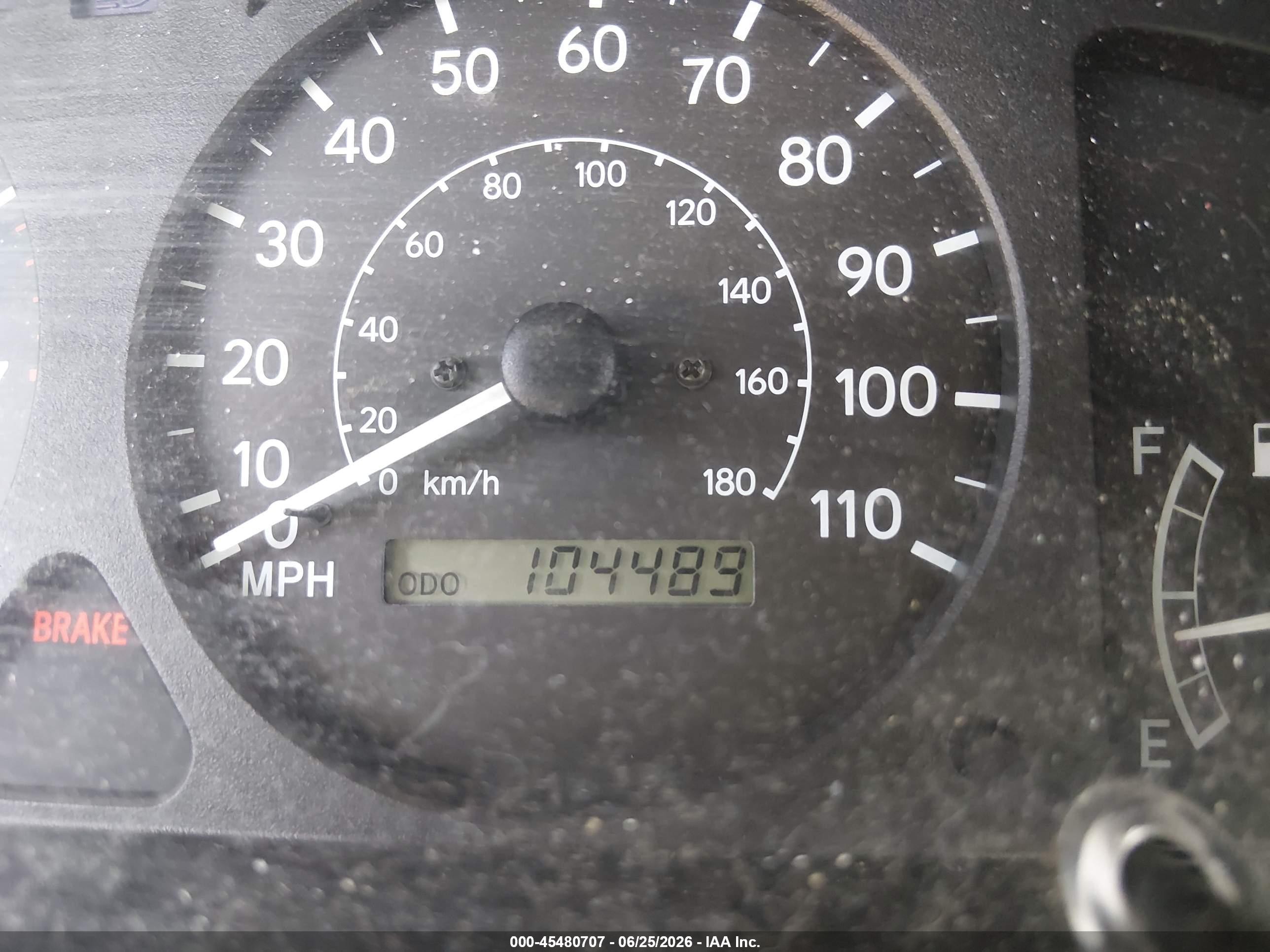 2002 Toyota Corolla Ce/le/s White vin: 2T1BR12E02C547517