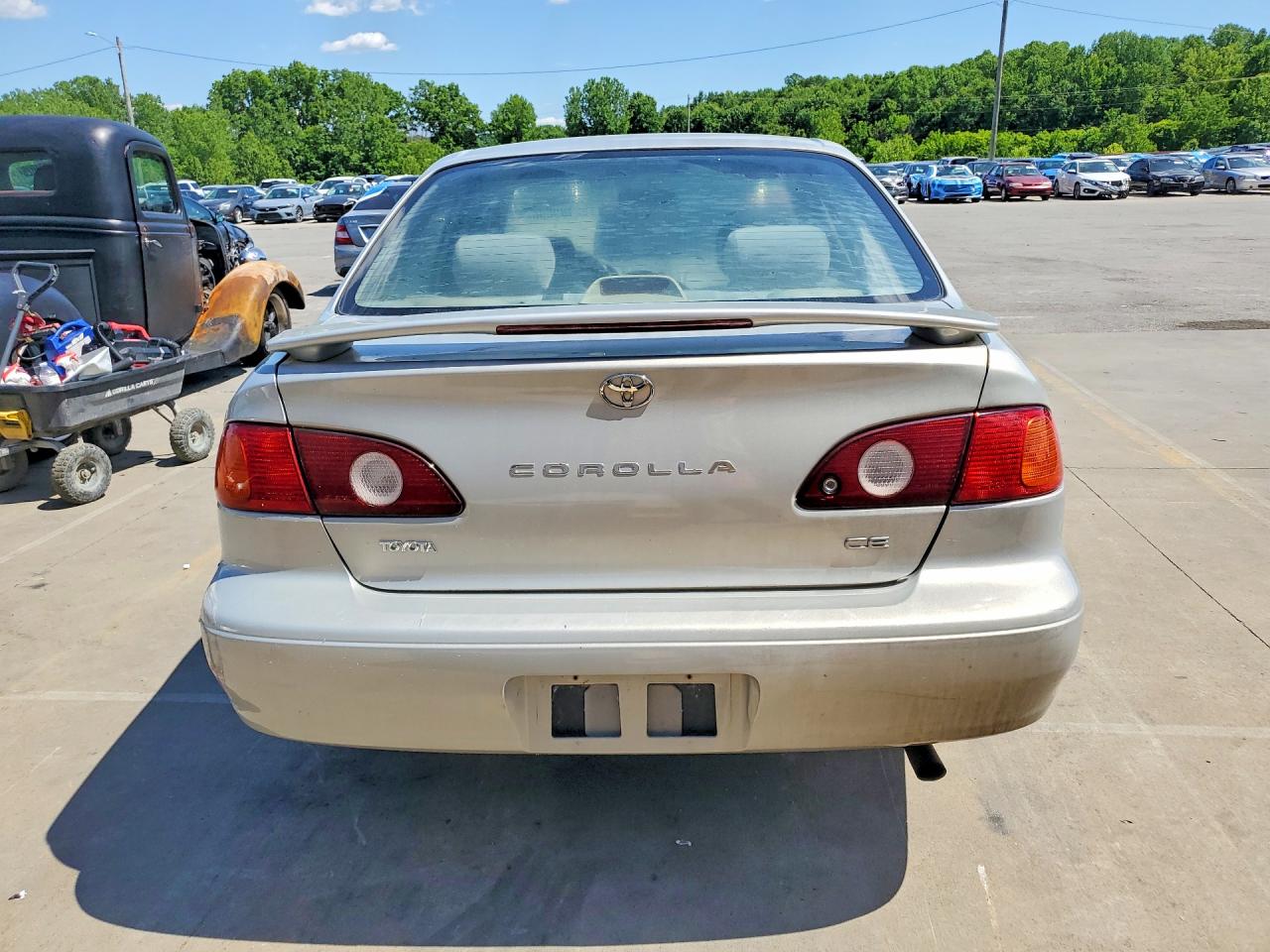 2002 Toyota Corolla Ce Серебряный vin: 2T1BR12E02C558985