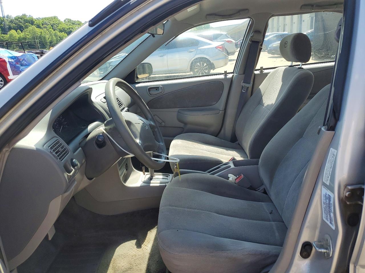 2002 Toyota Corolla Ce Серебряный vin: 2T1BR12E02C558985