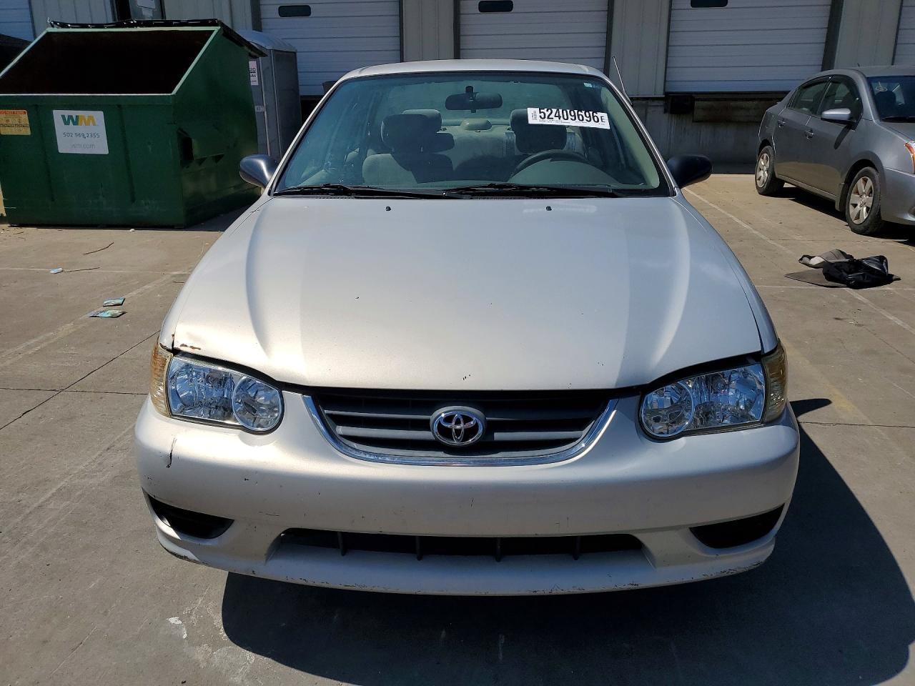 2002 Toyota Corolla Ce Серебряный vin: 2T1BR12E02C558985
