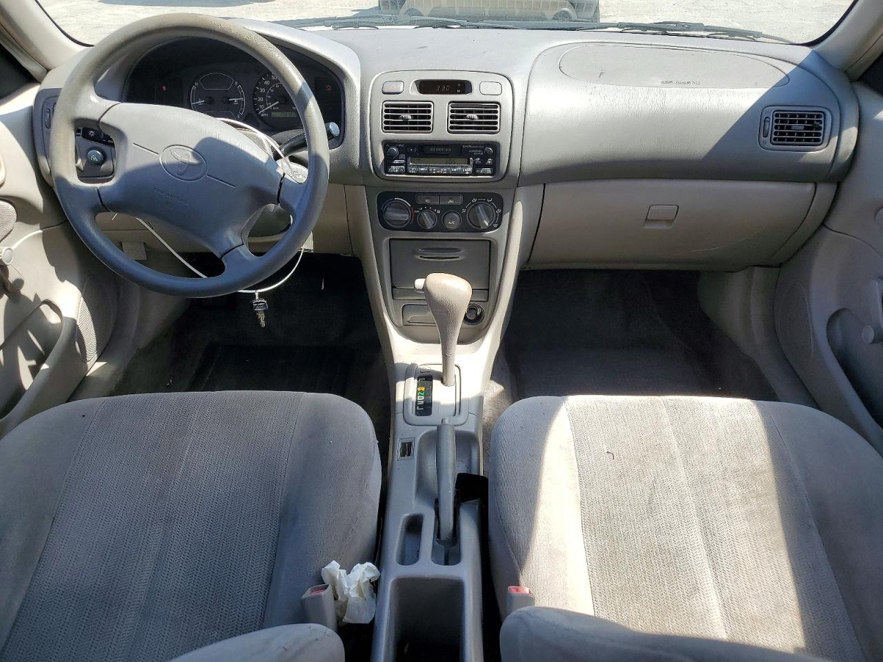 2002 Toyota Corolla Ce Серебряный vin: 2T1BR12E02C558985