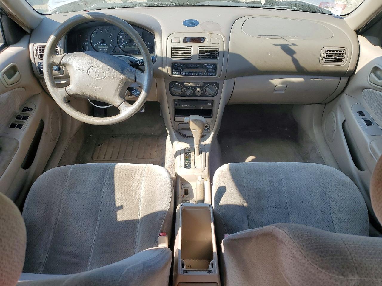 2002 Toyota Corolla Le Бежевый vin: 2T1BR12E02C589041
