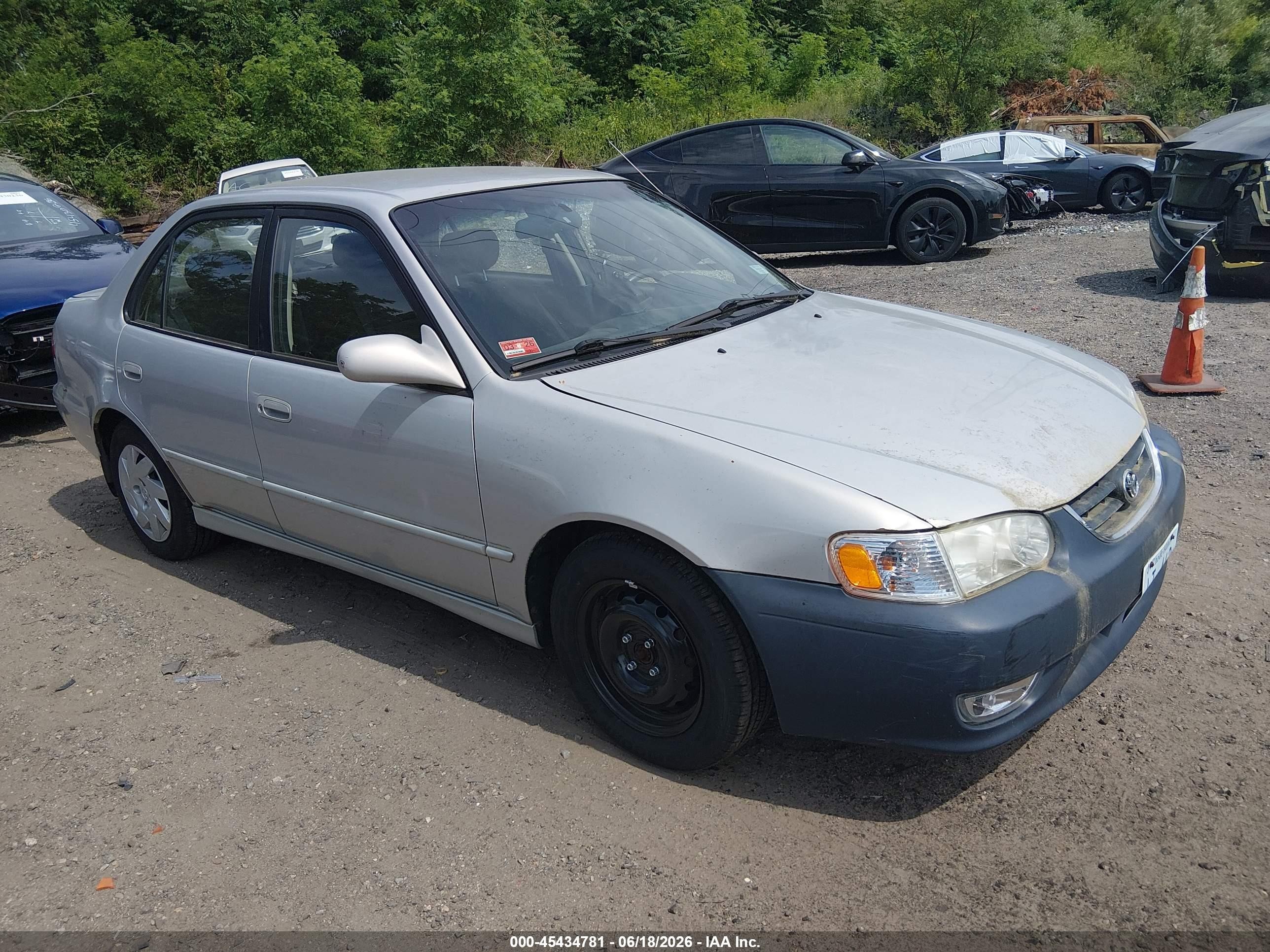 2002 Toyota Corolla S Silver vin: 2T1BR12E12C561524