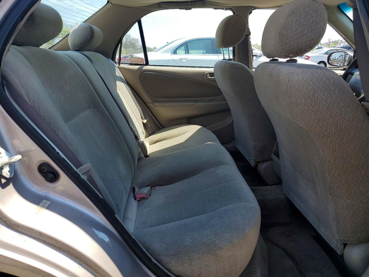 2002 Toyota Corolla Le Gray vin: 2T1BR12E12C587458