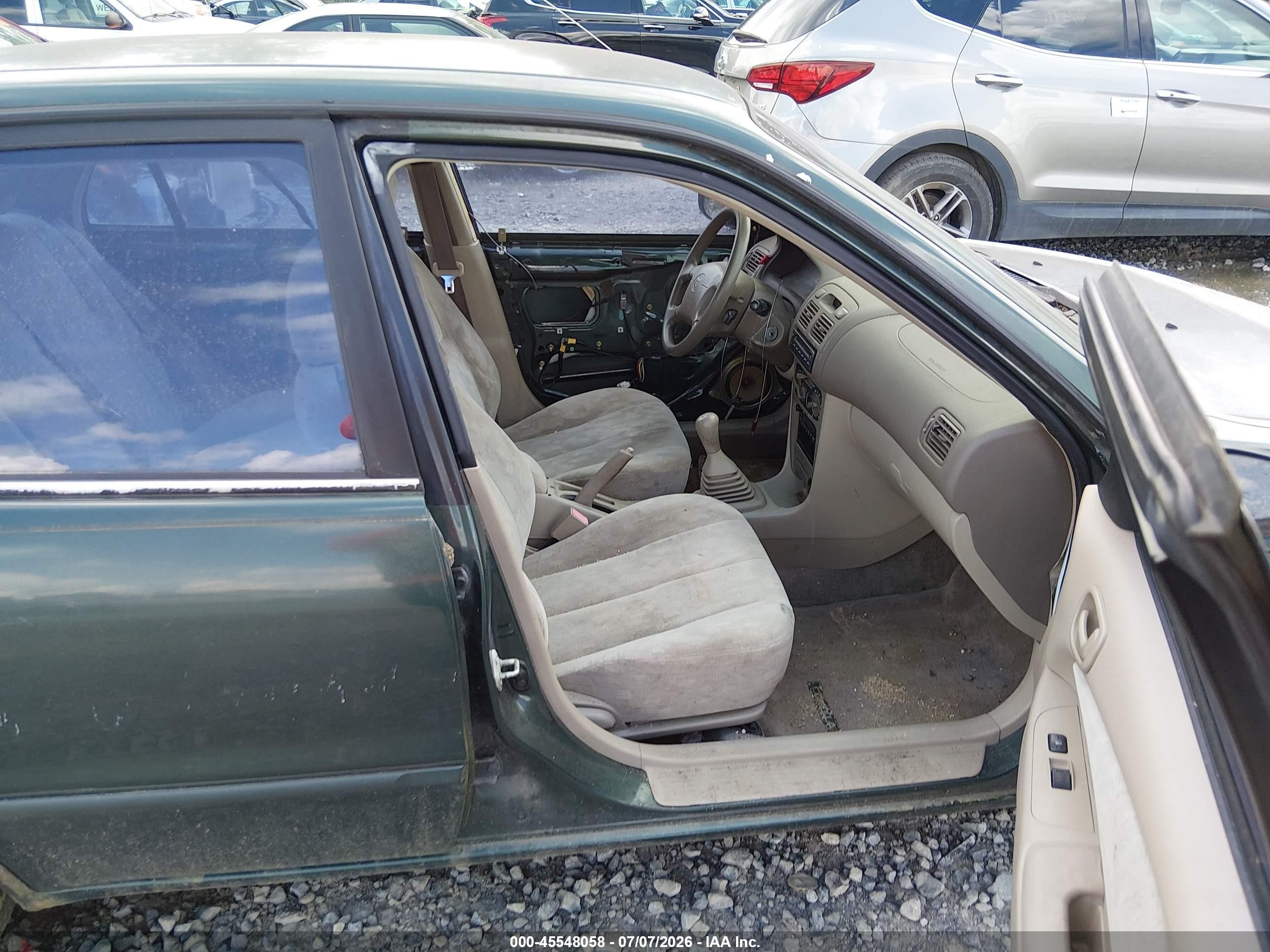 2000 Toyota Corolla Le Green vin: 2T1BR12E1YC286603