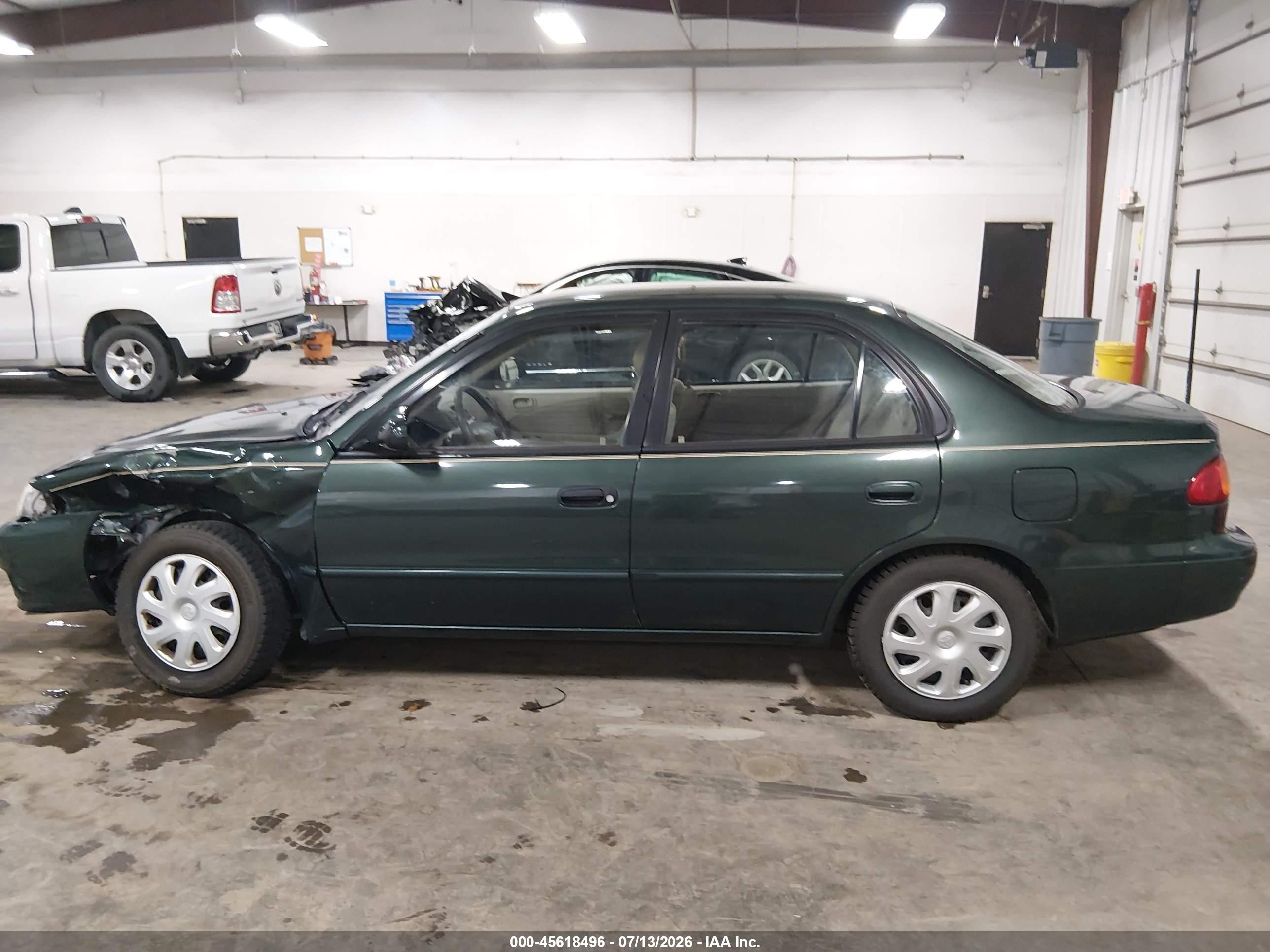 2002 Toyota Corolla Le Gray vin: 2T1BR12E22C560737