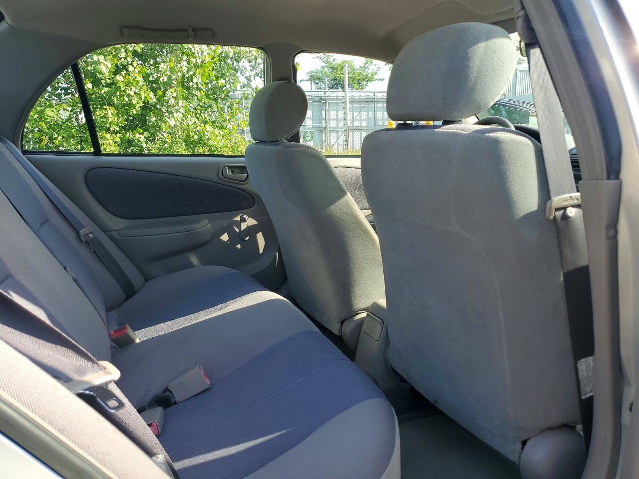 2000 Toyota Corolla Ve Silver vin: 2T1BR12E2YC815198