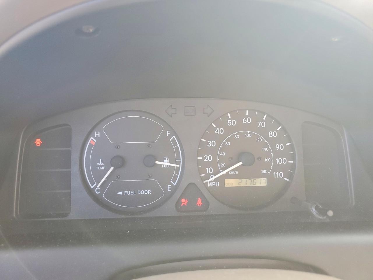 2001 Toyota Corolla Ce Red vin: 2T1BR12E41C456216