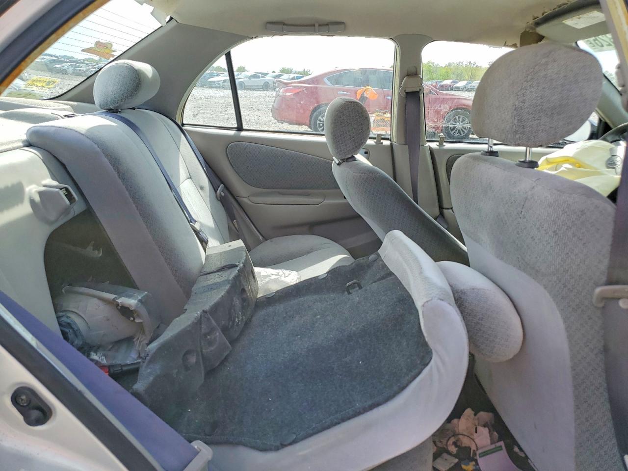 2000 Toyota Corolla Ve Silver vin: 2T1BR12E4YC315334