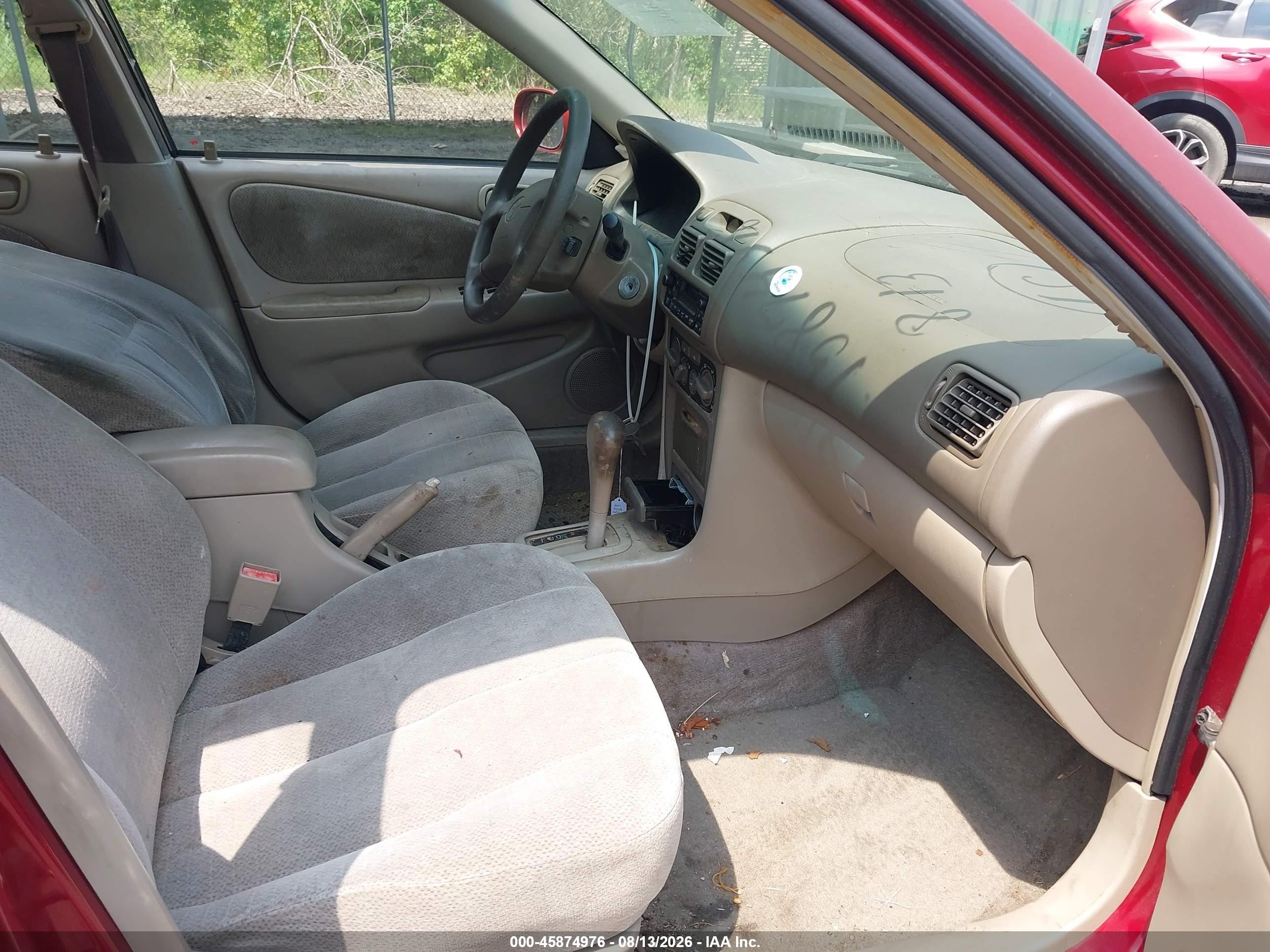 2001 Toyota Corolla Le Красный vin: 2T1BR12E51C468276
