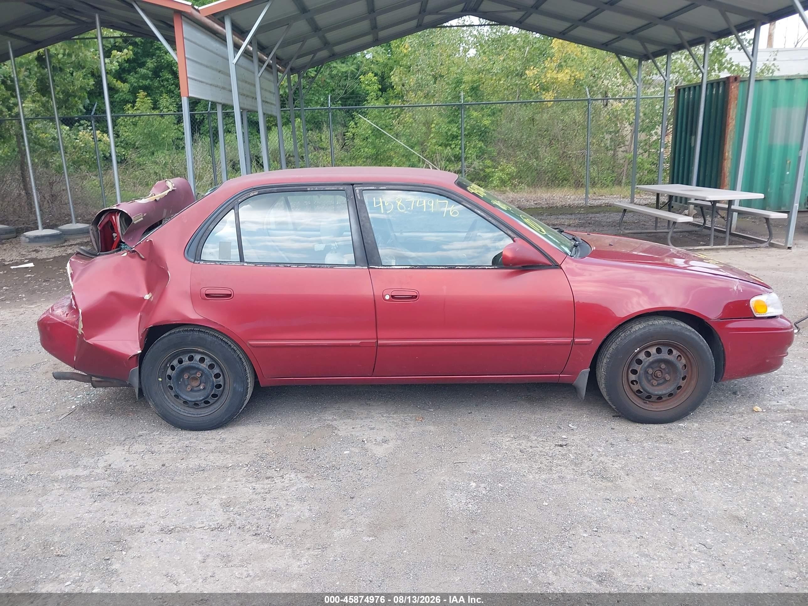 2001 Toyota Corolla Le Красный vin: 2T1BR12E51C468276
