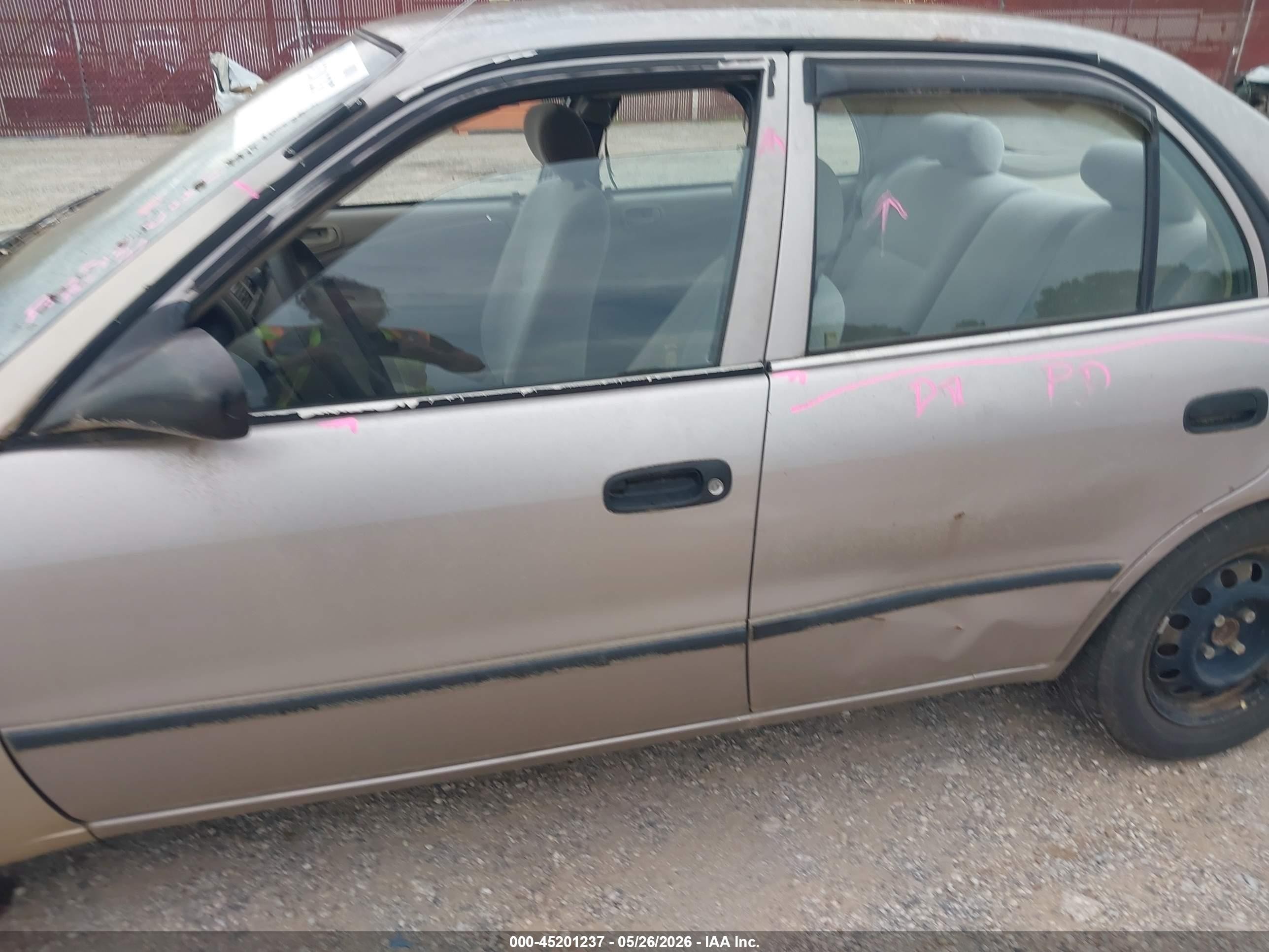 1999 Toyota Corolla Ce Tan vin: 2T1BR12E5XC175048