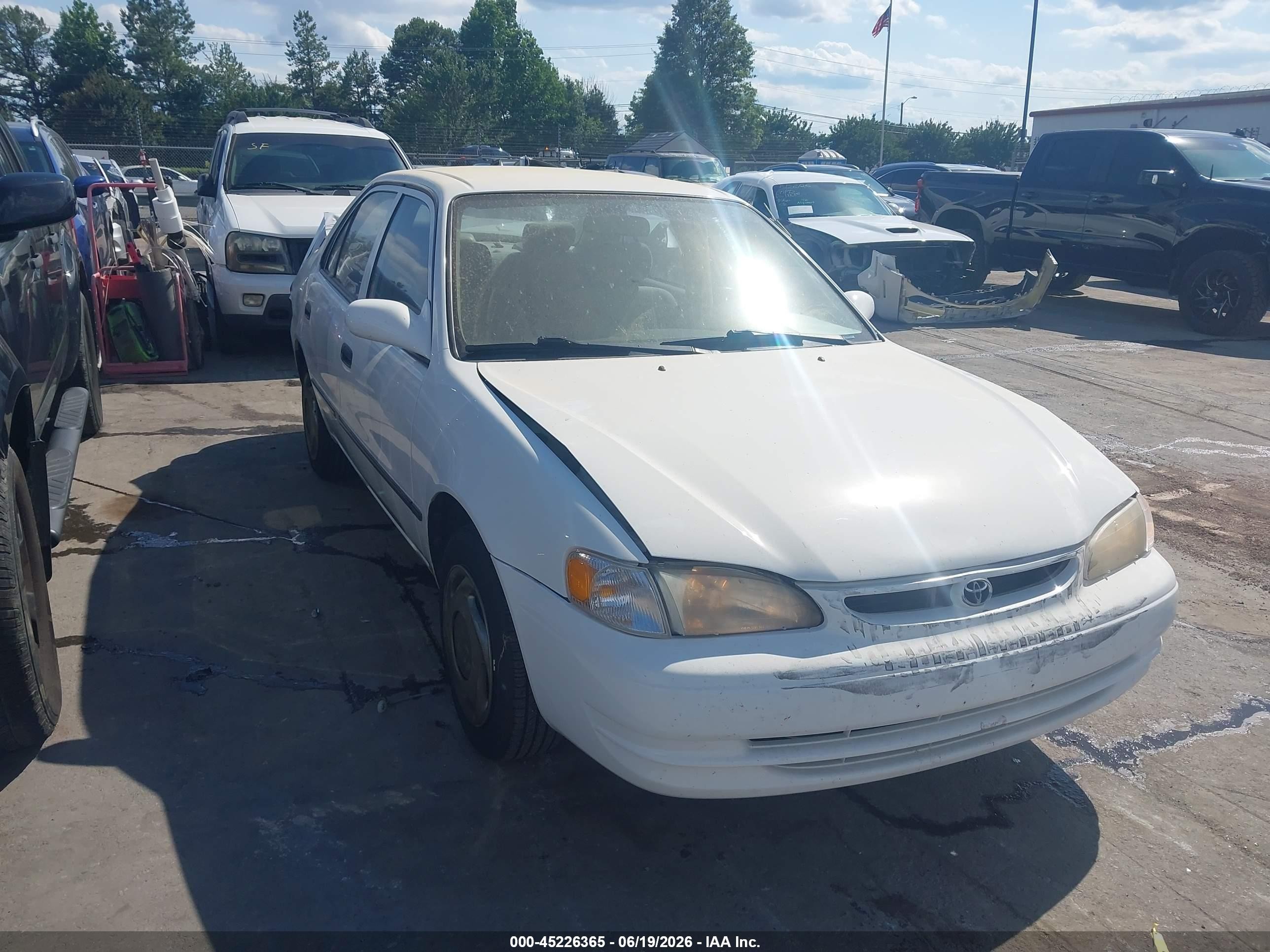 2000 Toyota Corolla Ce White vin: 2T1BR12E5YC324799