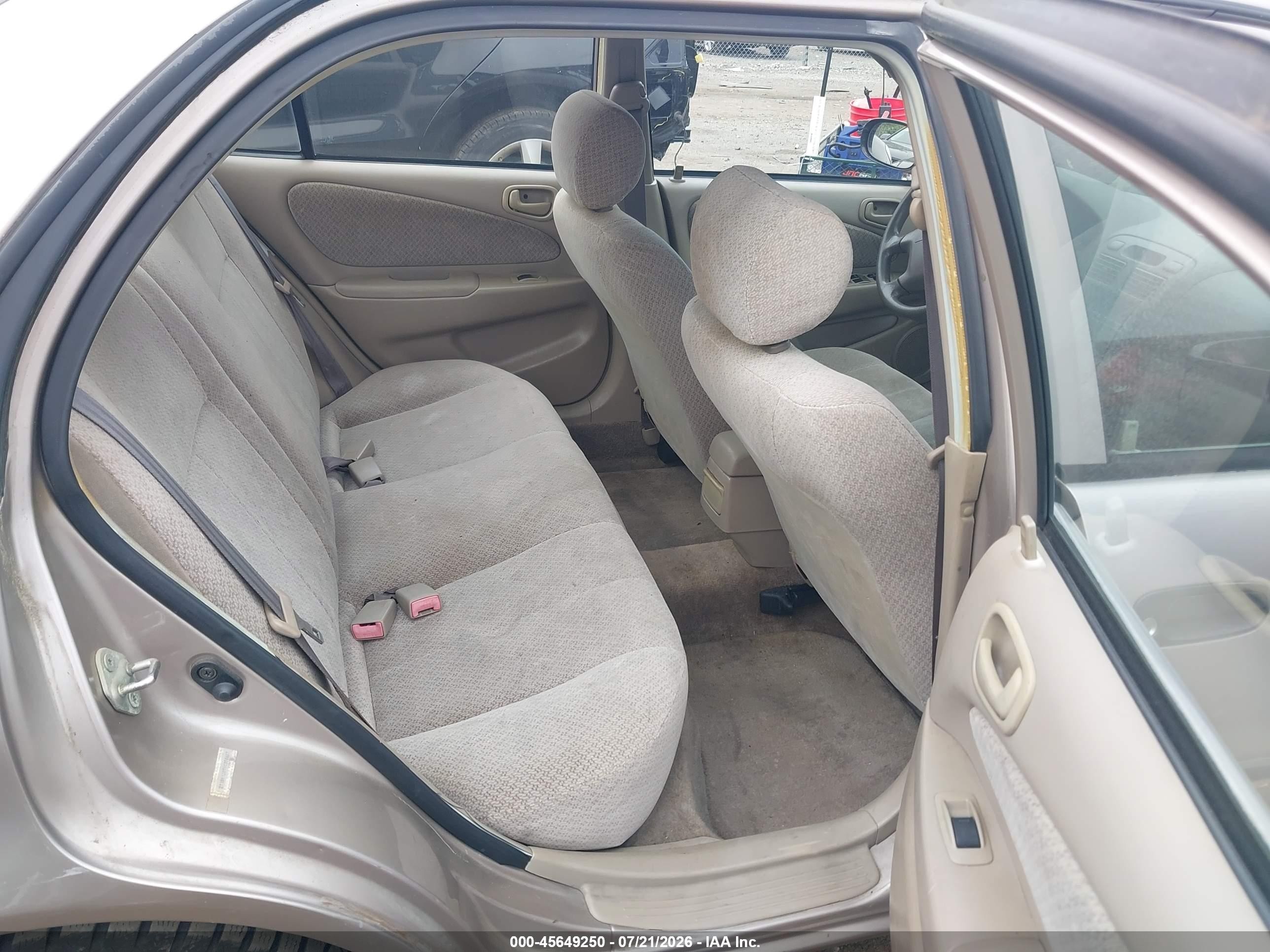 2000 Toyota Corolla Ce Gold vin: 2T1BR12E5YC356667