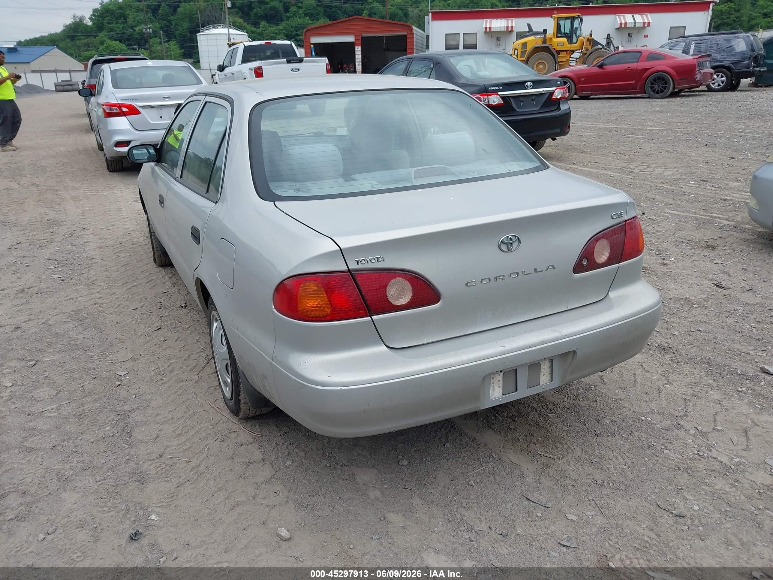 2001 Toyota Corolla Ce Silver vin: 2T1BR12E61C403792