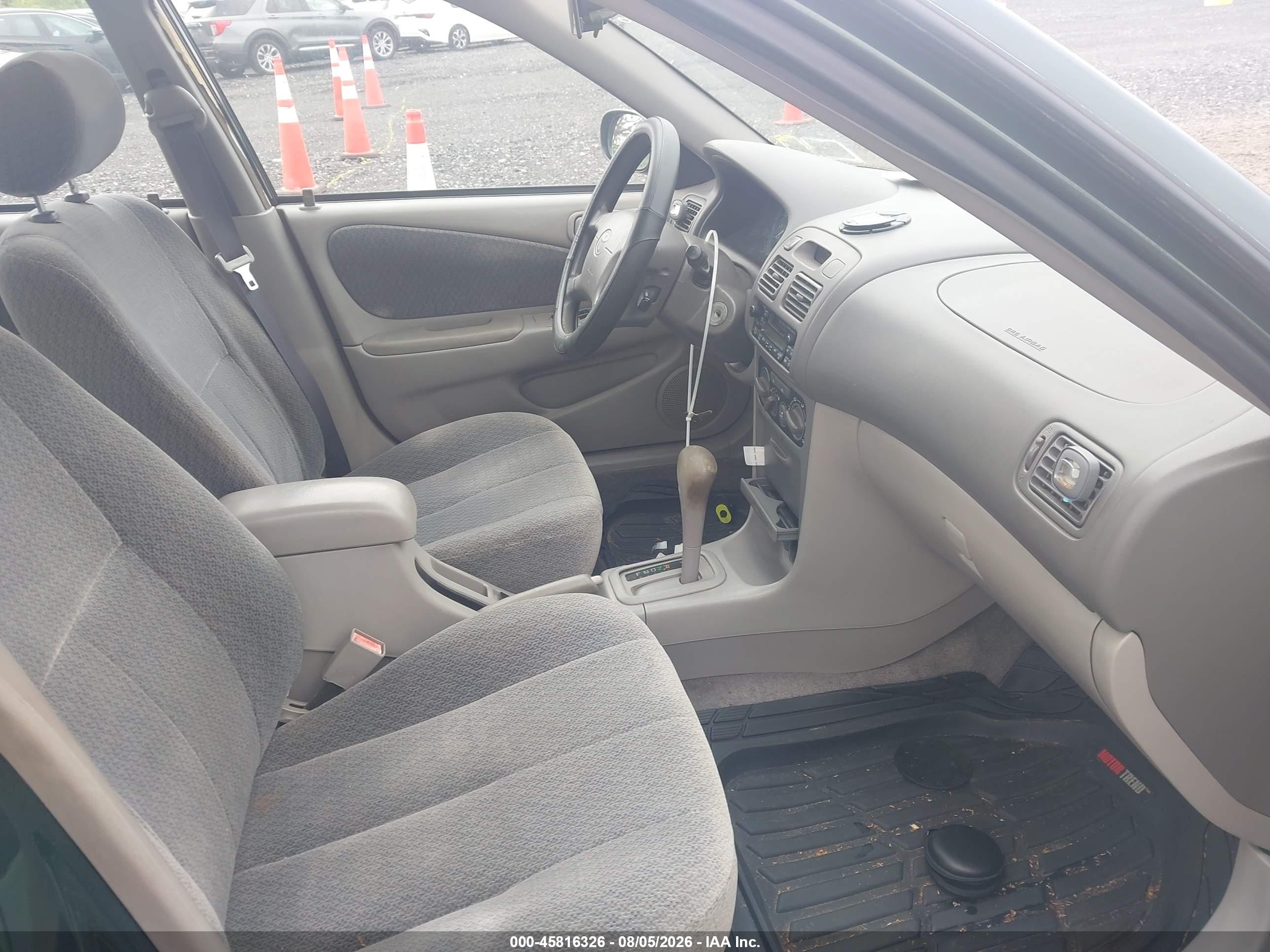 2001 Toyota Corolla Le Green vin: 2T1BR12E61C507120