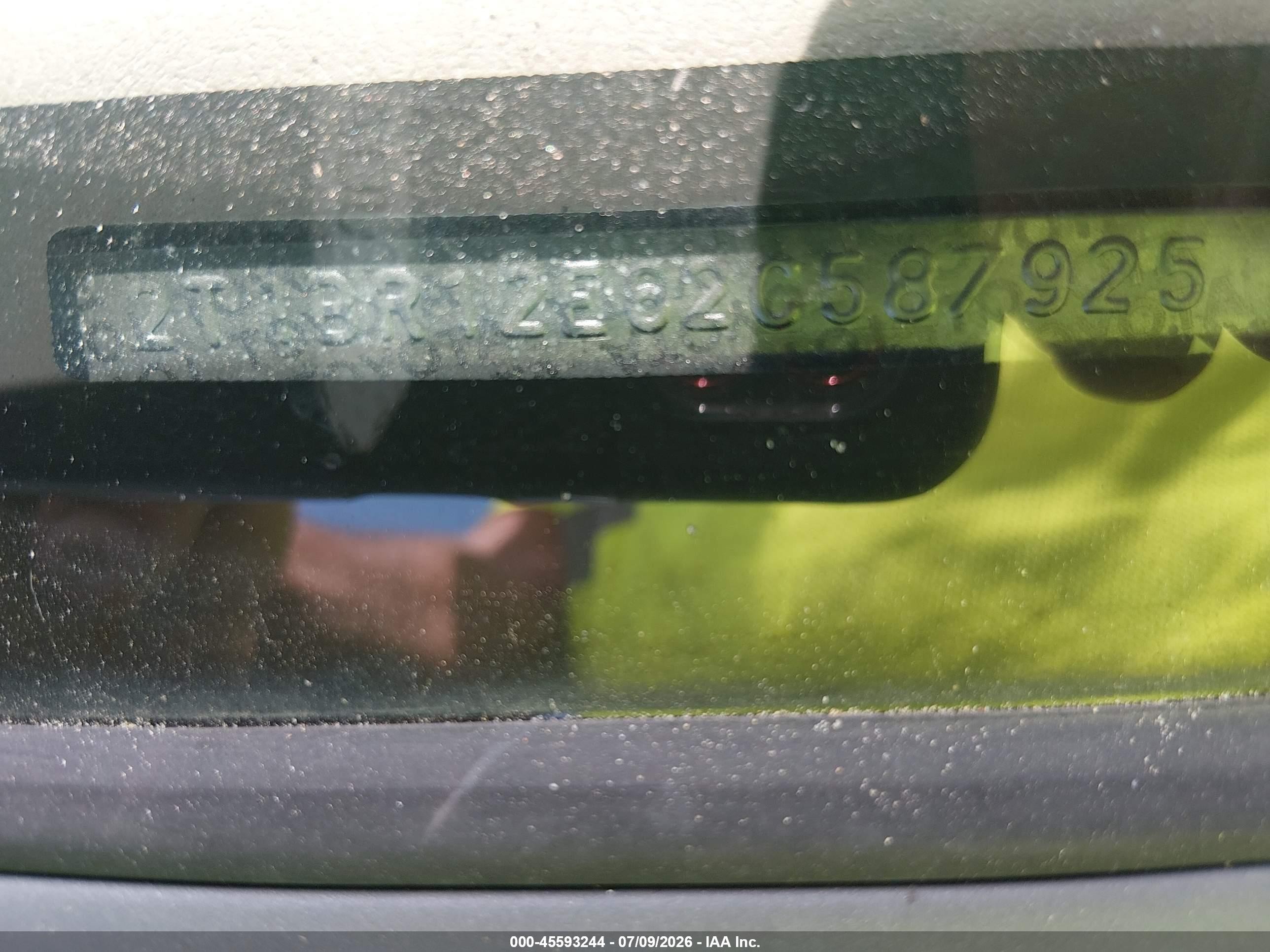 2002 Toyota Corolla Le Green vin: 2T1BR12E62C587925