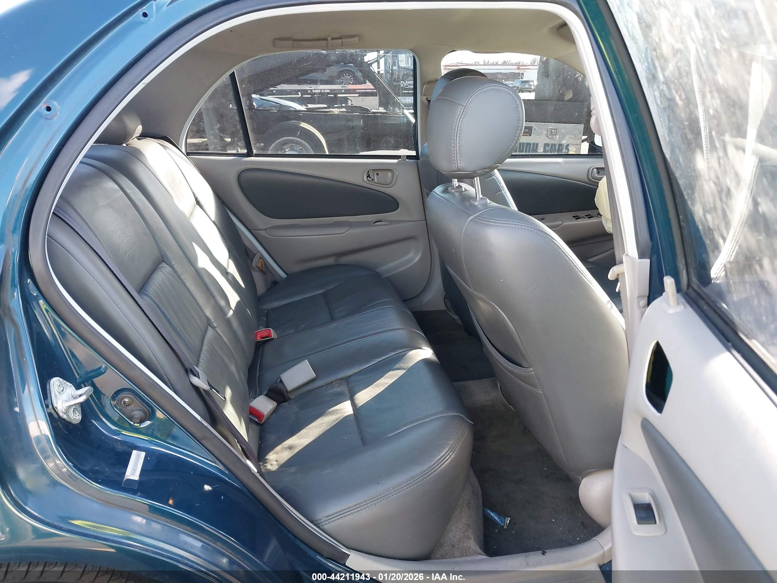 2000 Toyota Corolla Ce Blue vin: 2T1BR12E6YC363482