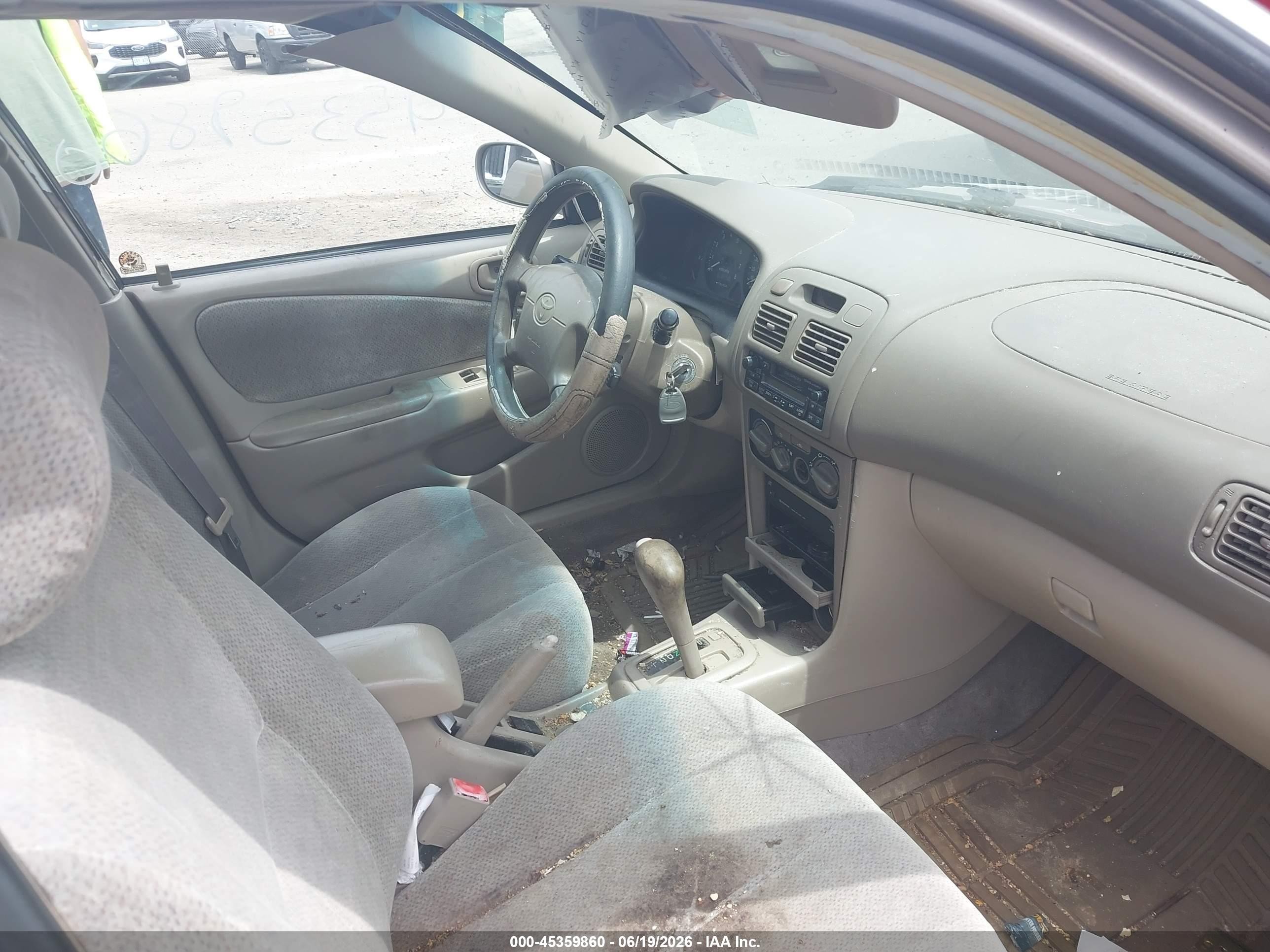 2001 Toyota Corolla Le Gray vin: 2T1BR12E71C442228