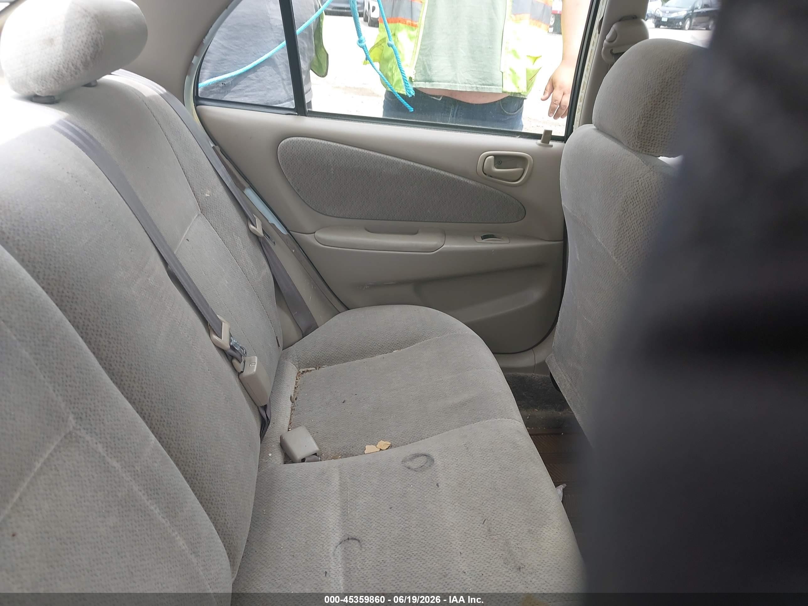 2001 Toyota Corolla Le Gray vin: 2T1BR12E71C442228