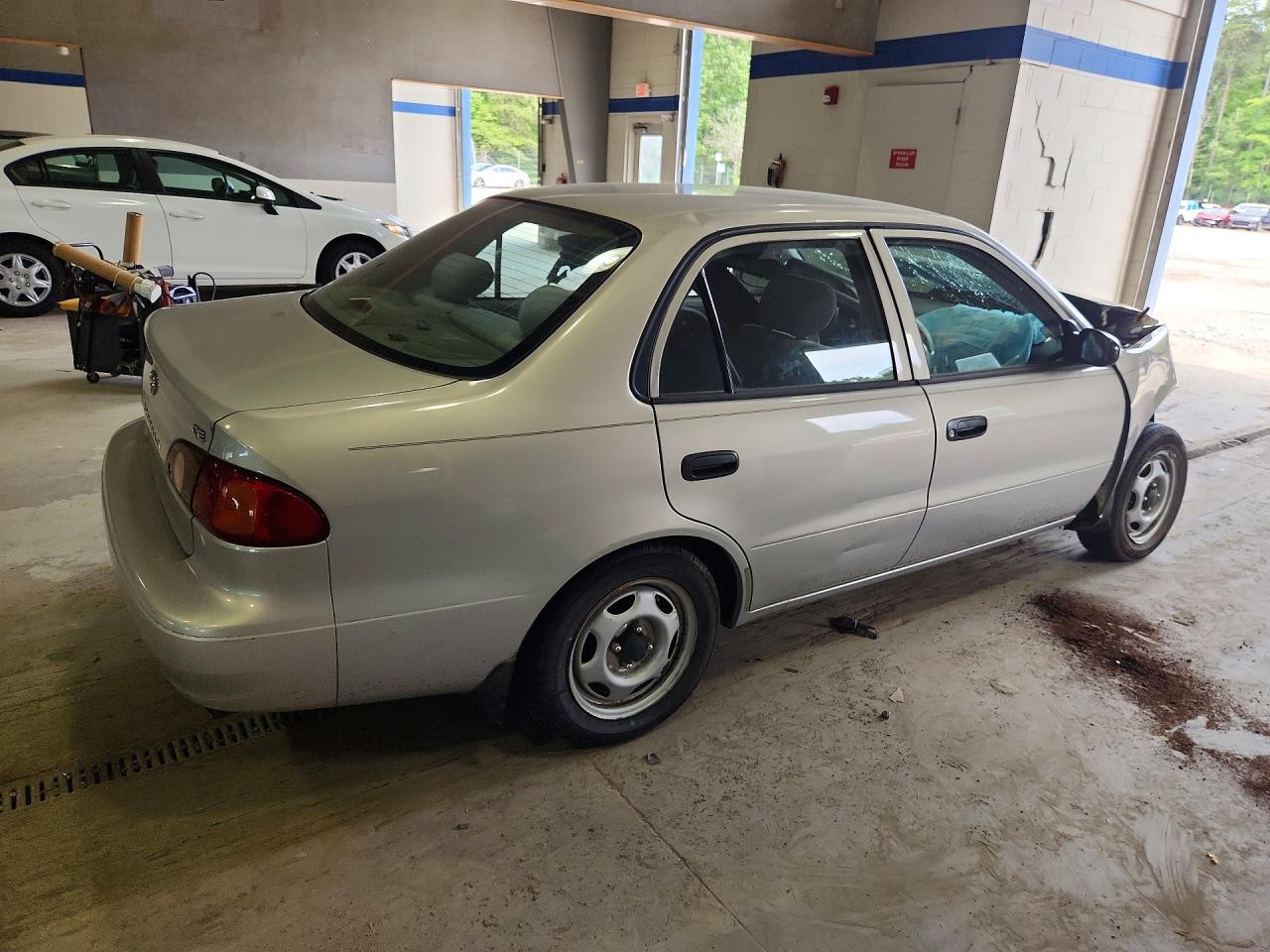 2002 Toyota Corolla Silver vin: 2T1BR12E72C571930