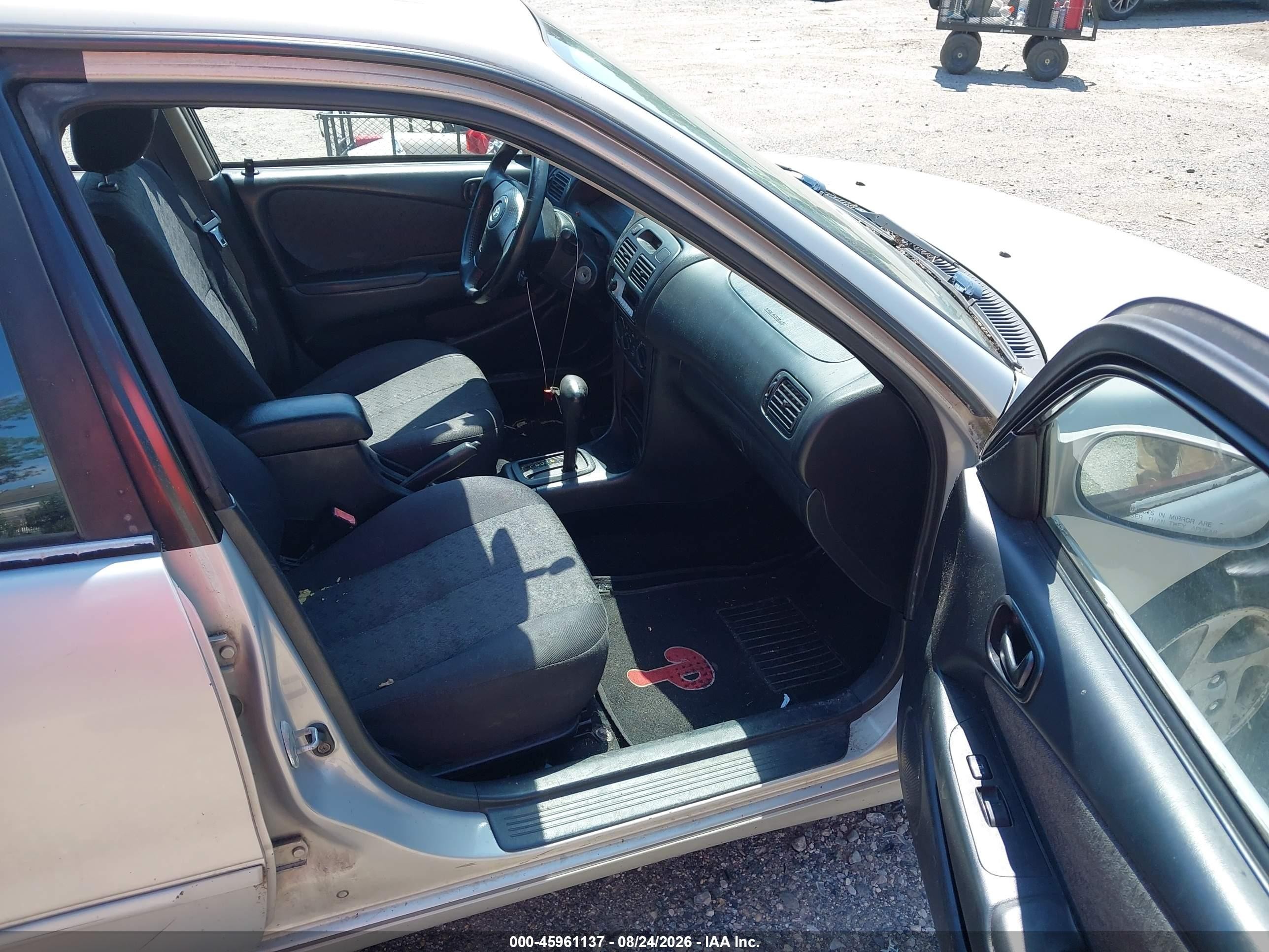 2002 Toyota Corolla S Silver vin: 2T1BR12E72C577694