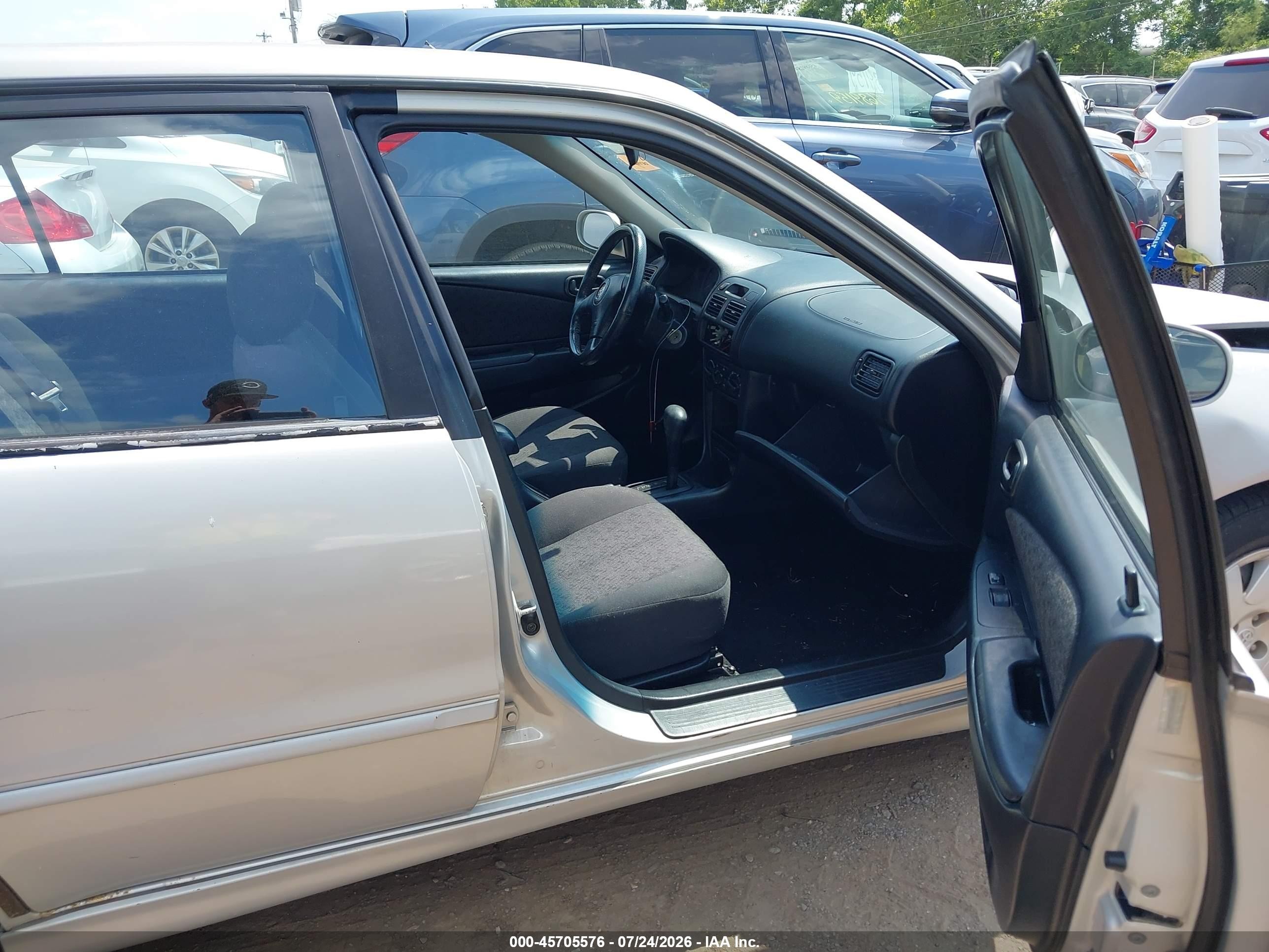 2001 Toyota Corolla S Silver vin: 2T1BR12E81C394464