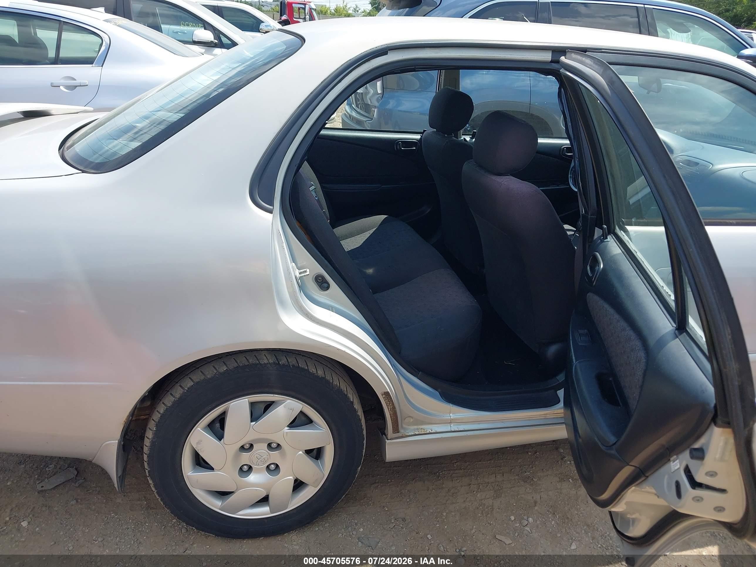 2001 Toyota Corolla S Silver vin: 2T1BR12E81C394464