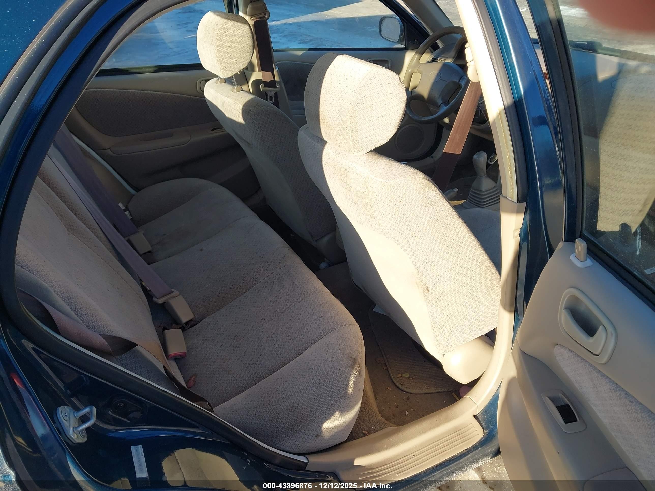 1998 Toyota Corolla Ce Blue vin: 2T1BR12E8WC061348