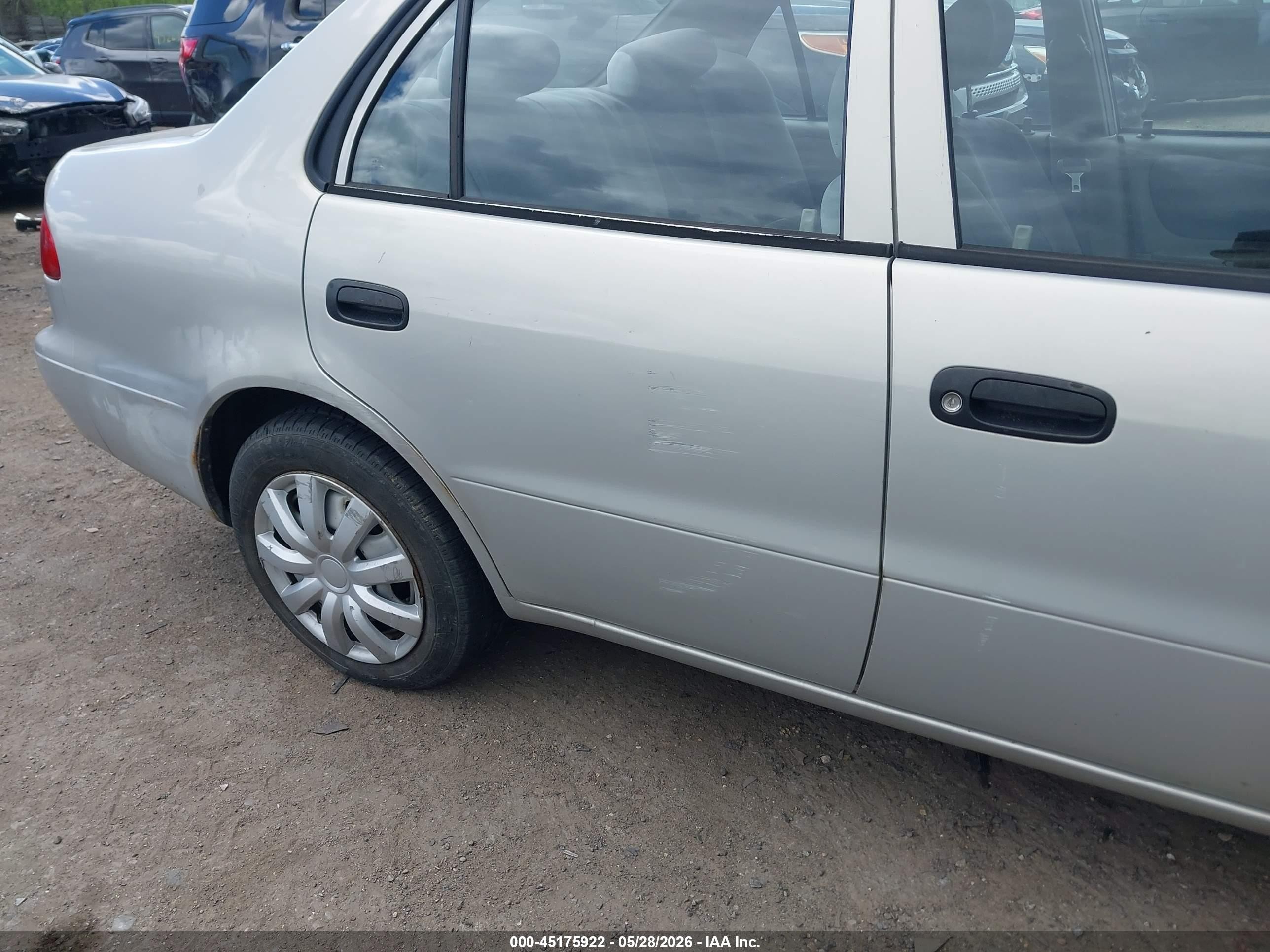 2000 Toyota Corolla Ve Gray vin: 2T1BR12E8YC279485