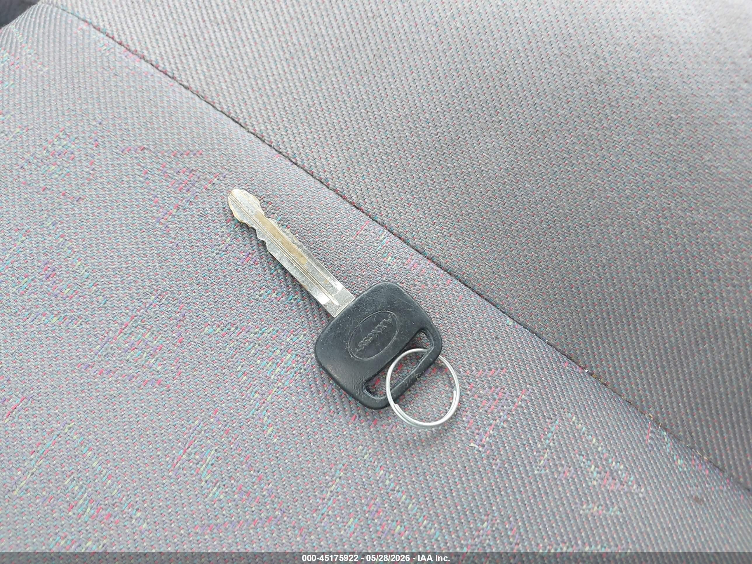 2000 Toyota Corolla Ve Gray vin: 2T1BR12E8YC279485