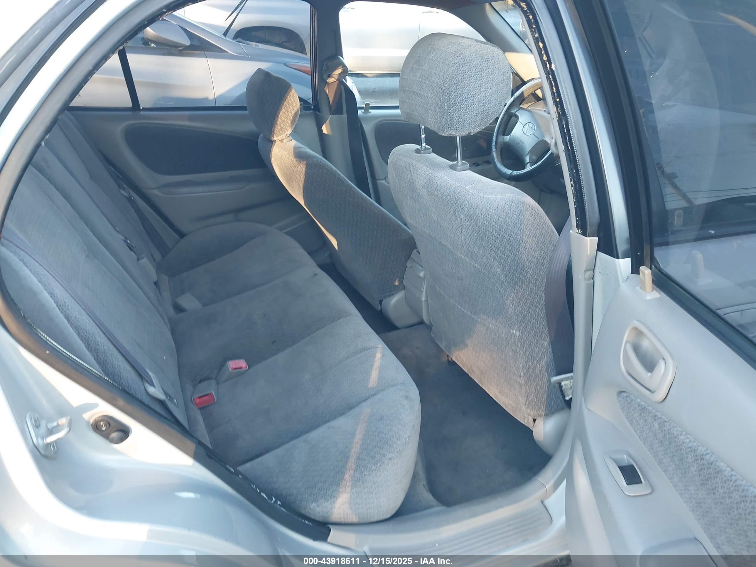 2002 Toyota Corolla Le Серебряный vin: 2T1BR12E92C549072