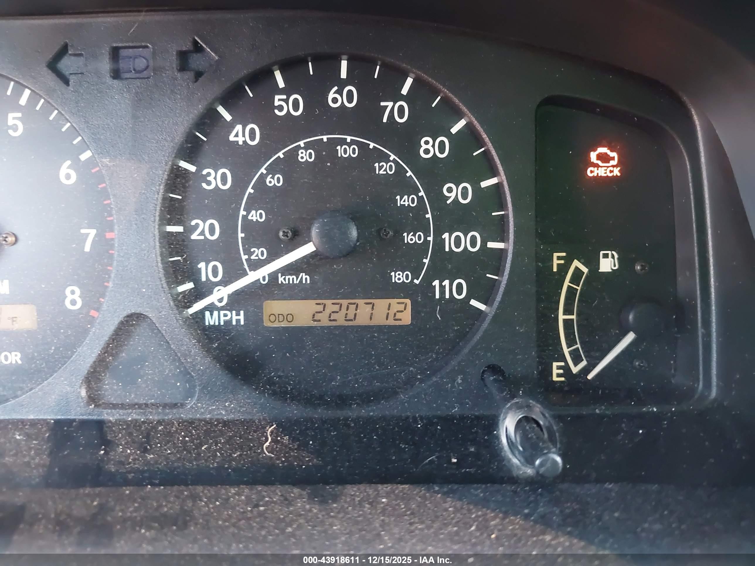 2002 Toyota Corolla Le Серебряный vin: 2T1BR12E92C549072
