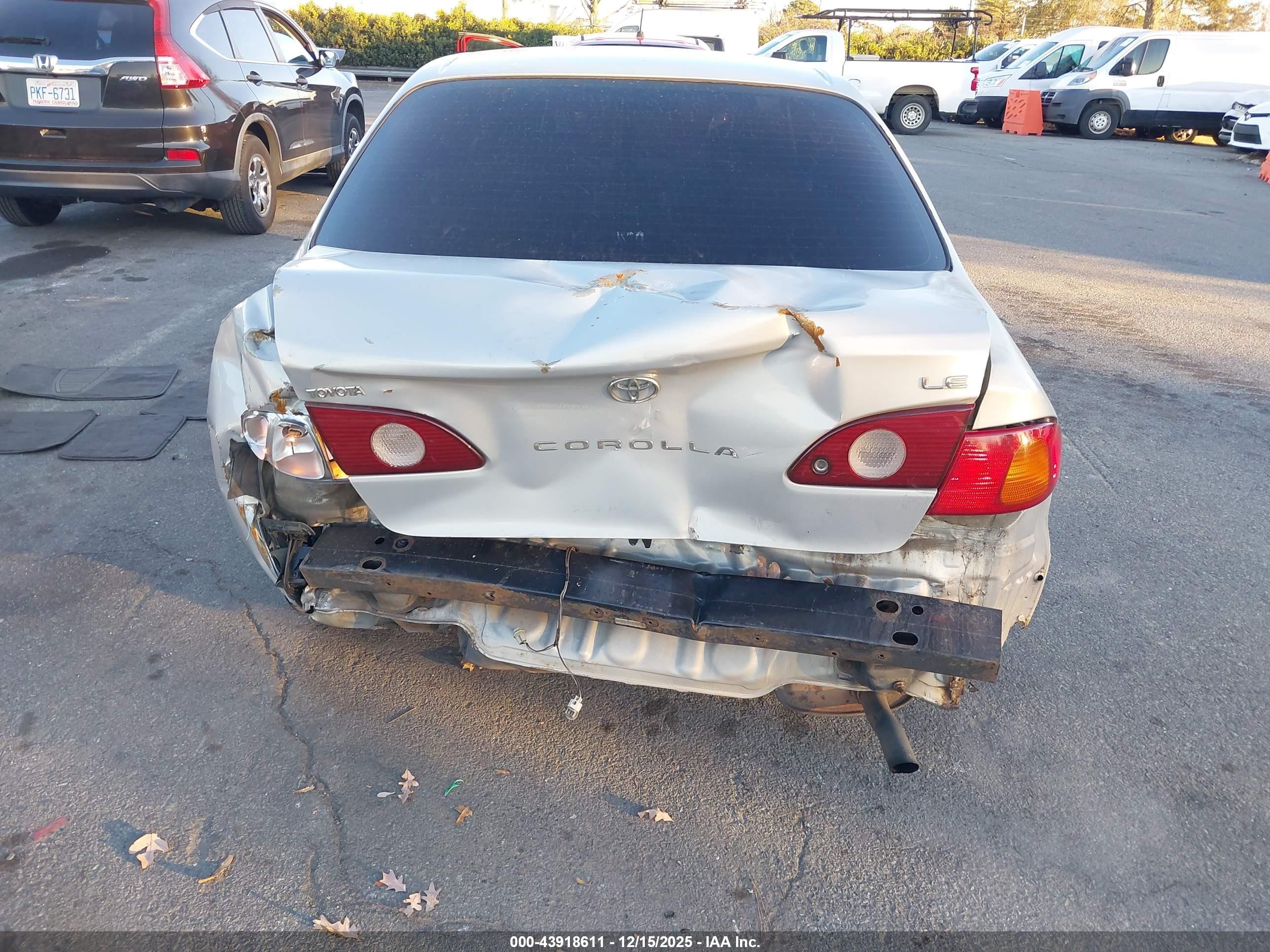 2002 Toyota Corolla Le Серебряный vin: 2T1BR12E92C549072