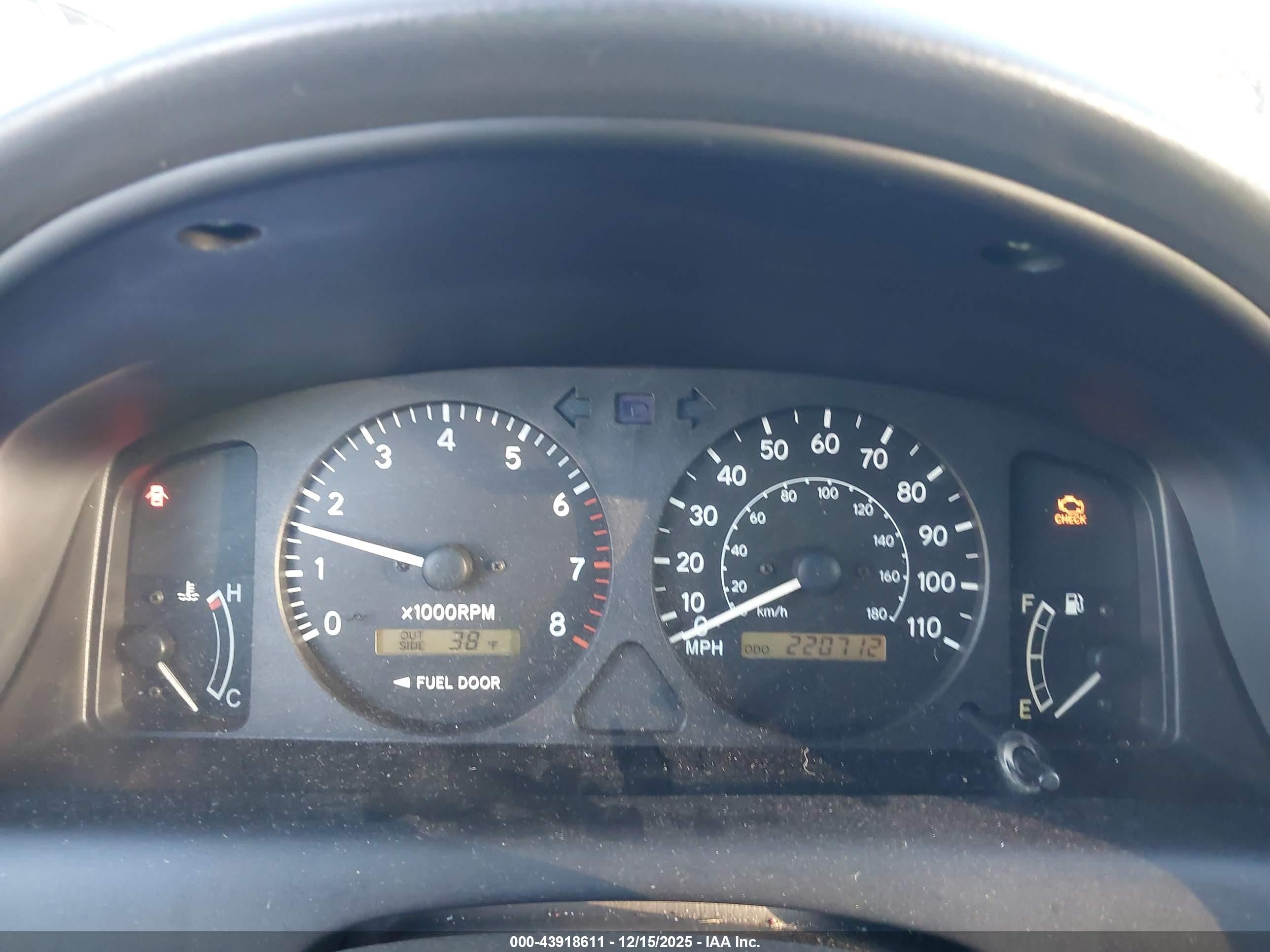 2002 Toyota Corolla Le Серебряный vin: 2T1BR12E92C549072