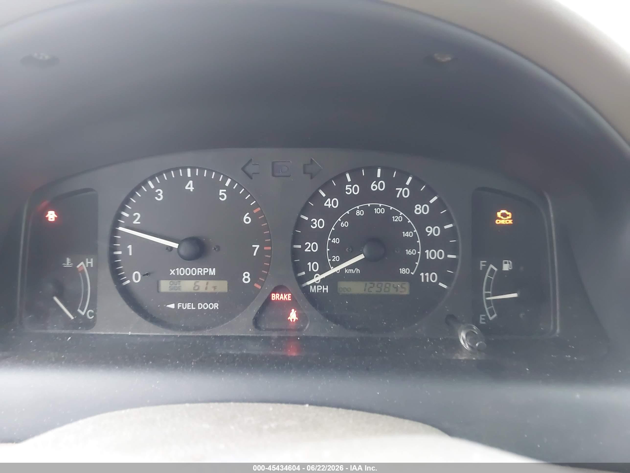 1999 Toyota Corolla Le Red vin: 2T1BR12E9XC187560