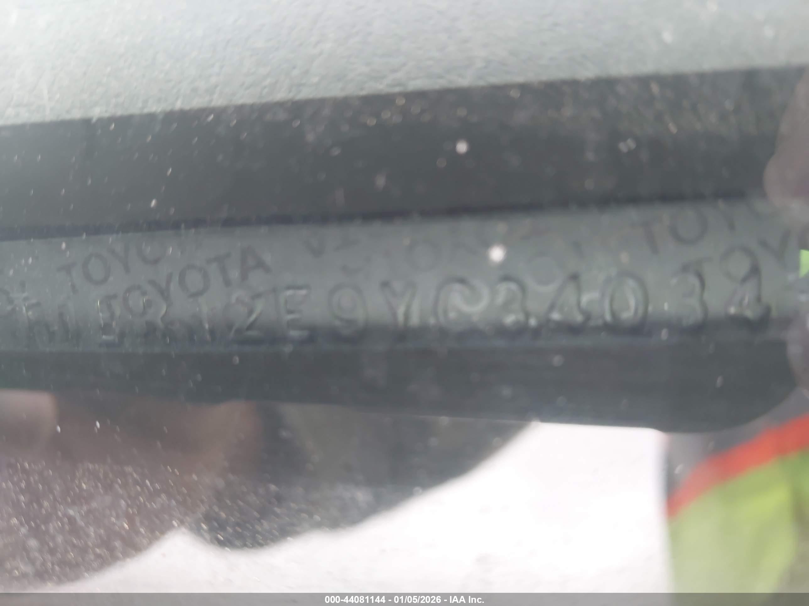 2000 Toyota Corolla Ce Green vin: 2T1BR12E9YC340343