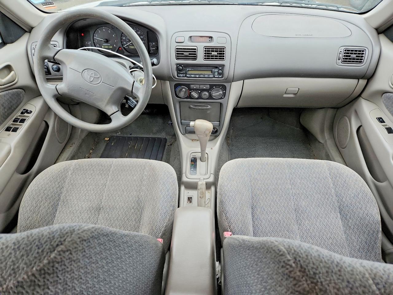 2001 Toyota Corolla Ce Silver vin: 2T1BR12EX1C833843