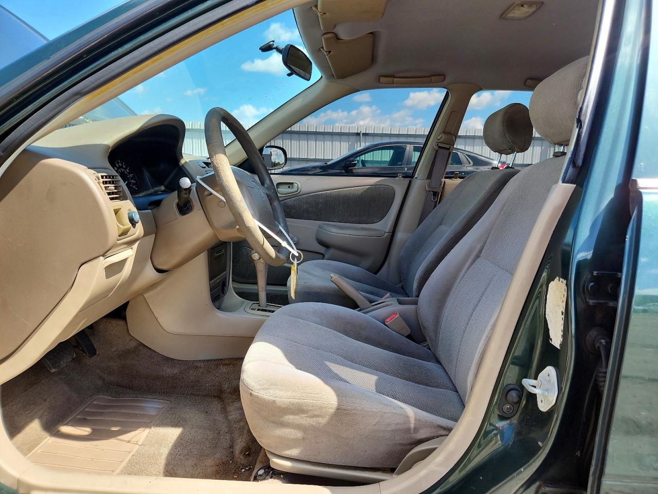 2002 Toyota Corolla Ce Green vin: 2T1BR12EX2C548027