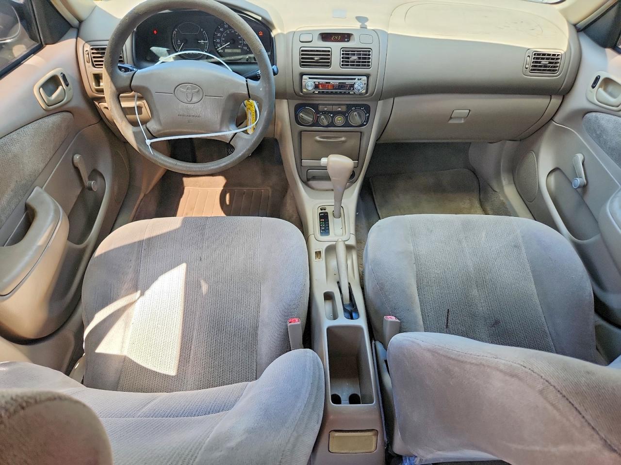 2002 Toyota Corolla Ce Green vin: 2T1BR12EX2C548027