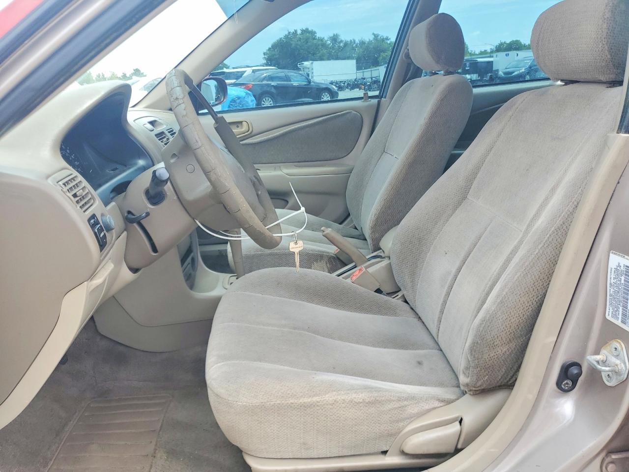 2002 Toyota Corolla Le Red vin: 2T1BR12EX2C578788