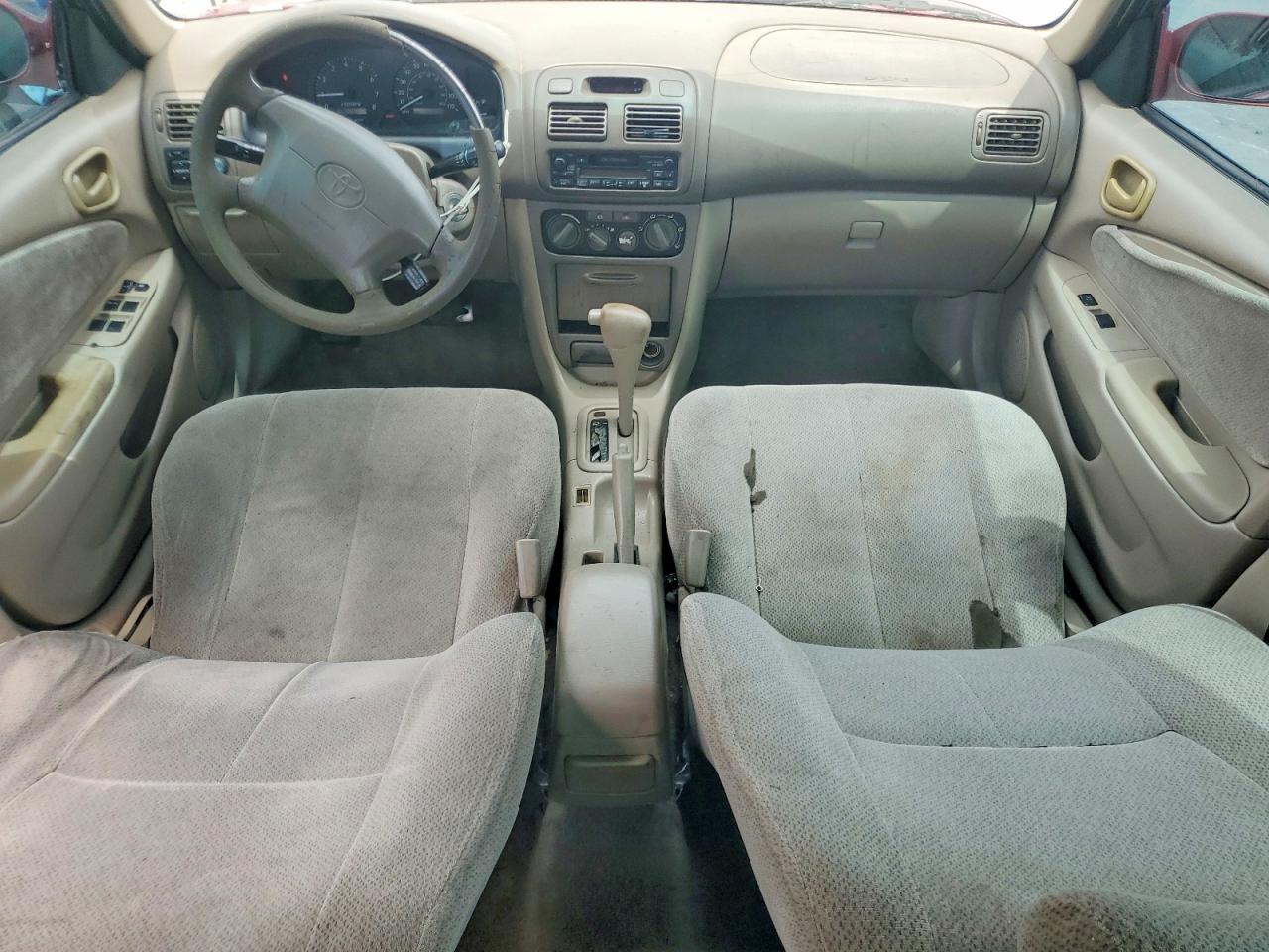 2002 Toyota Corolla Le Red vin: 2T1BR12EX2C578788