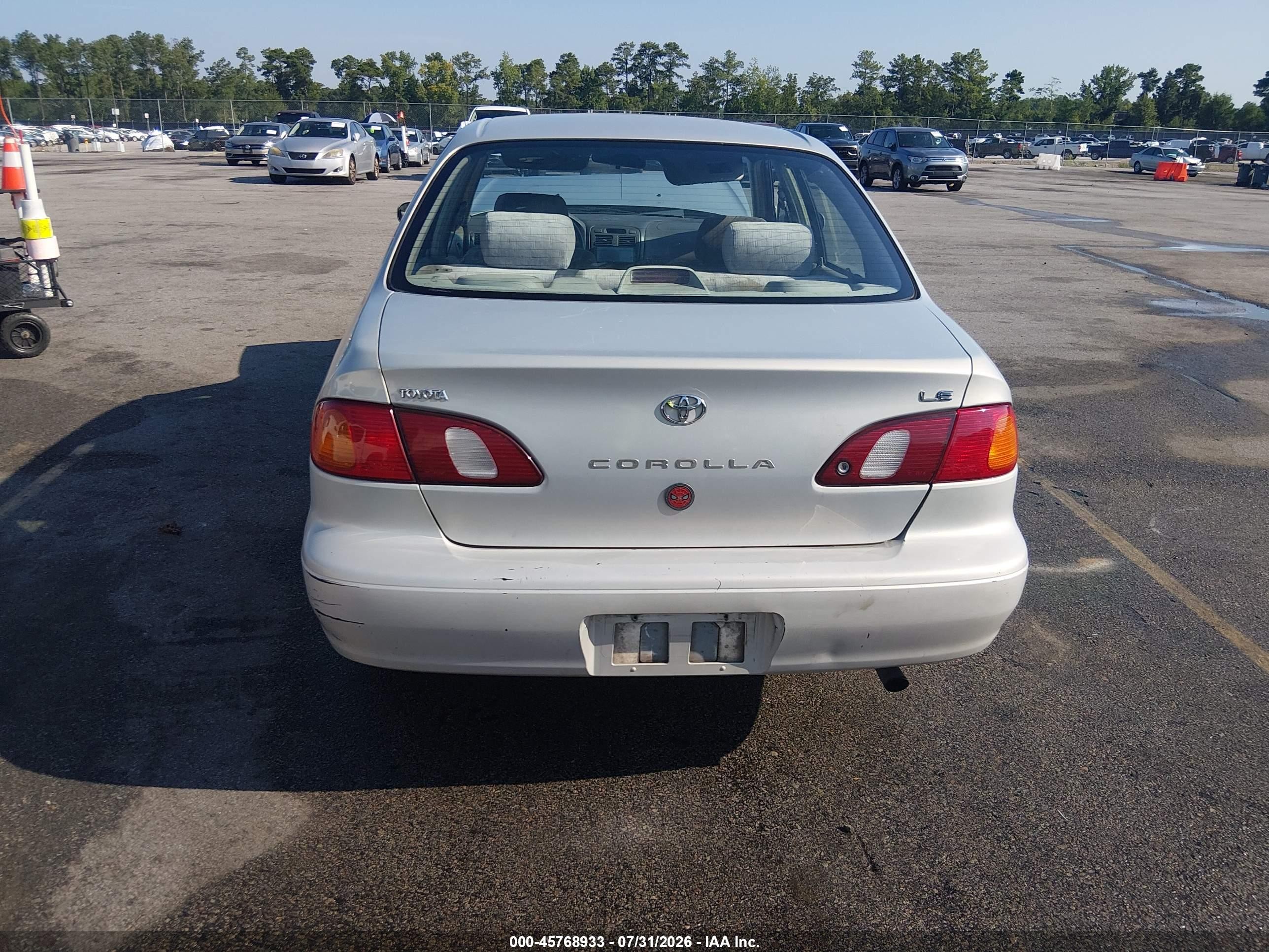 1999 Toyota Corolla Le Gray vin: 2T1BR12EXXC188474
