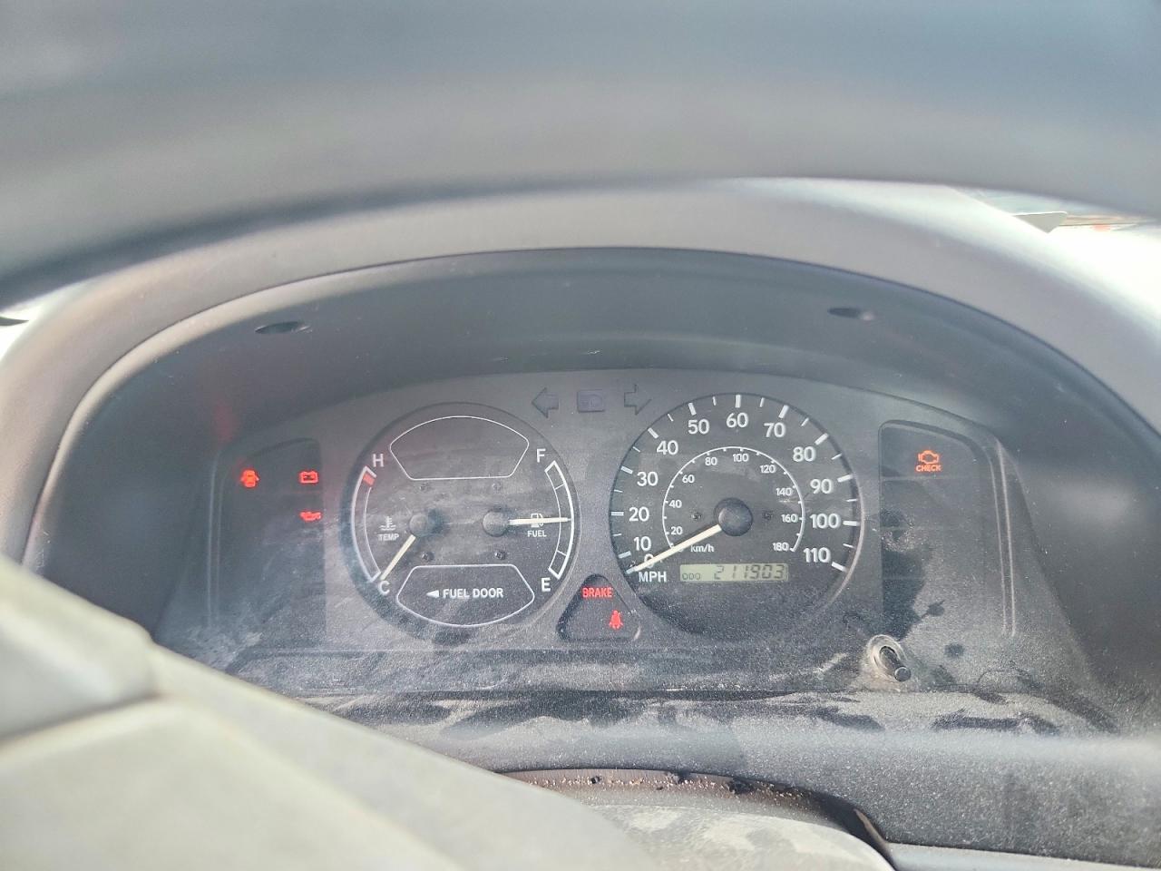 2000 Toyota Corolla Ve Silver vin: 2T1BR12EXYC345387